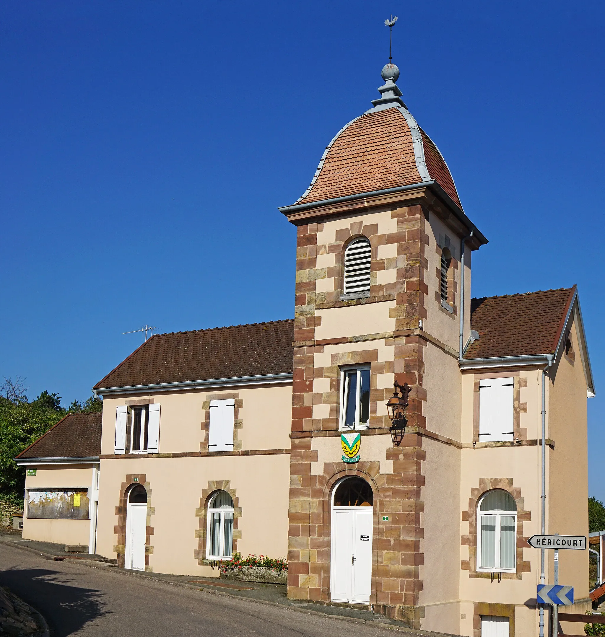 Photo showing: La mairie de Verlans.