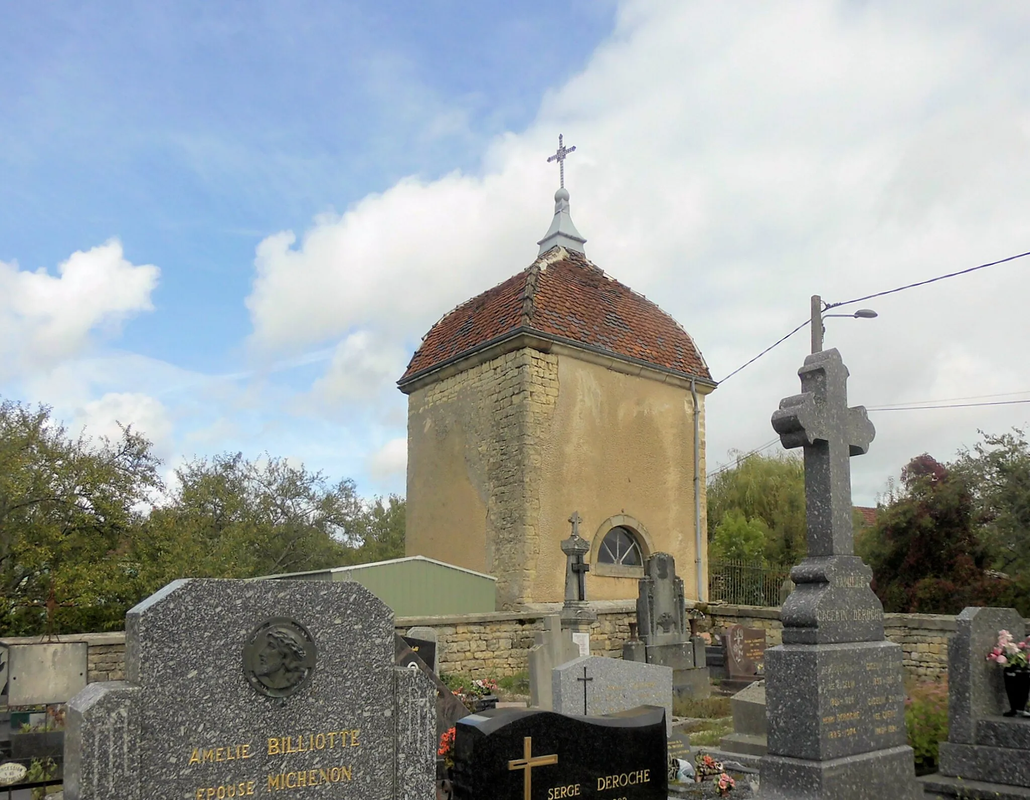 Photo showing: La chapelle funéraire Drouhin Dechane à Villars-le-Pautel