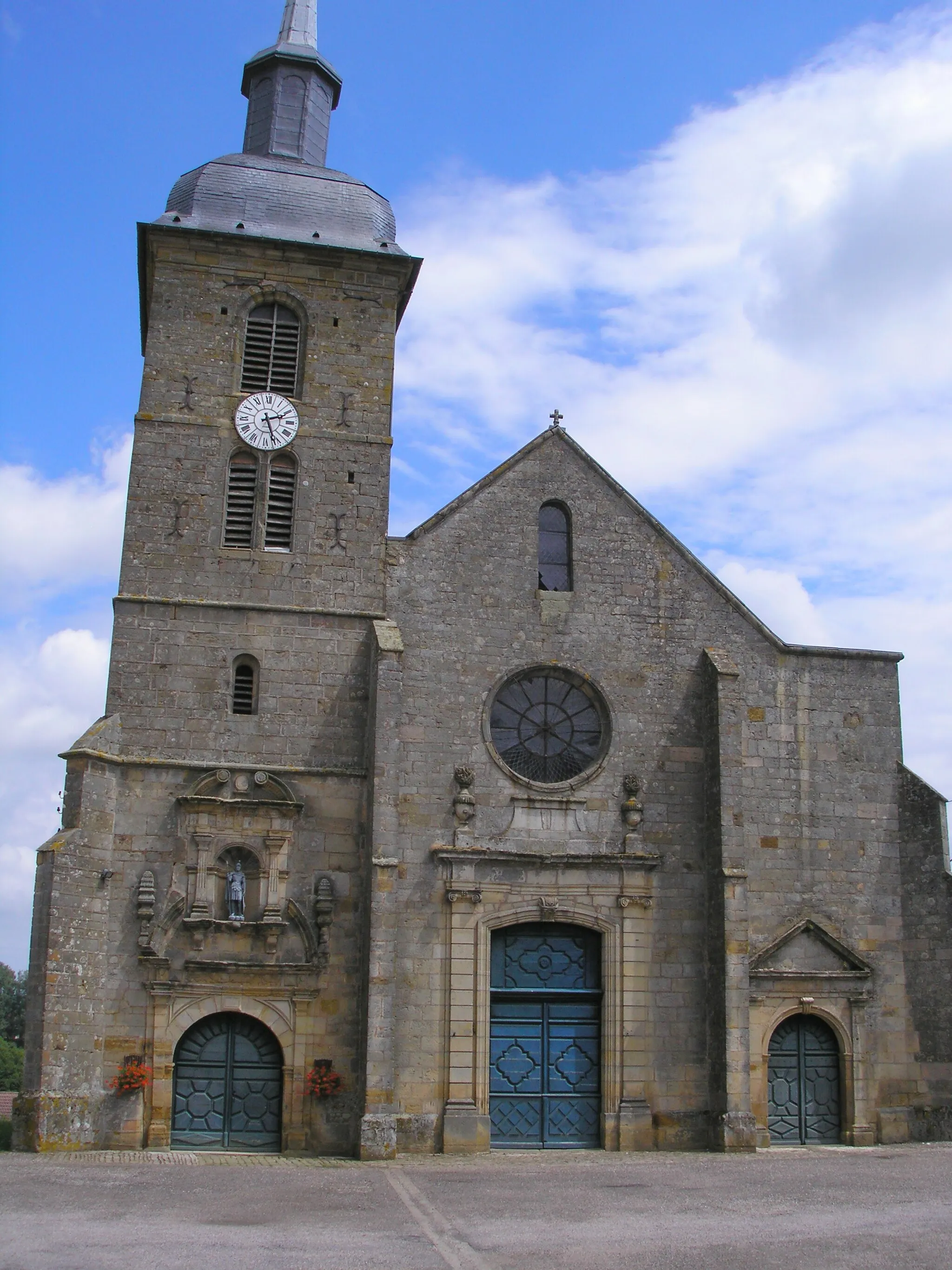 Photo showing: Église Saint-Maurice de Bussières-lès-Belmont