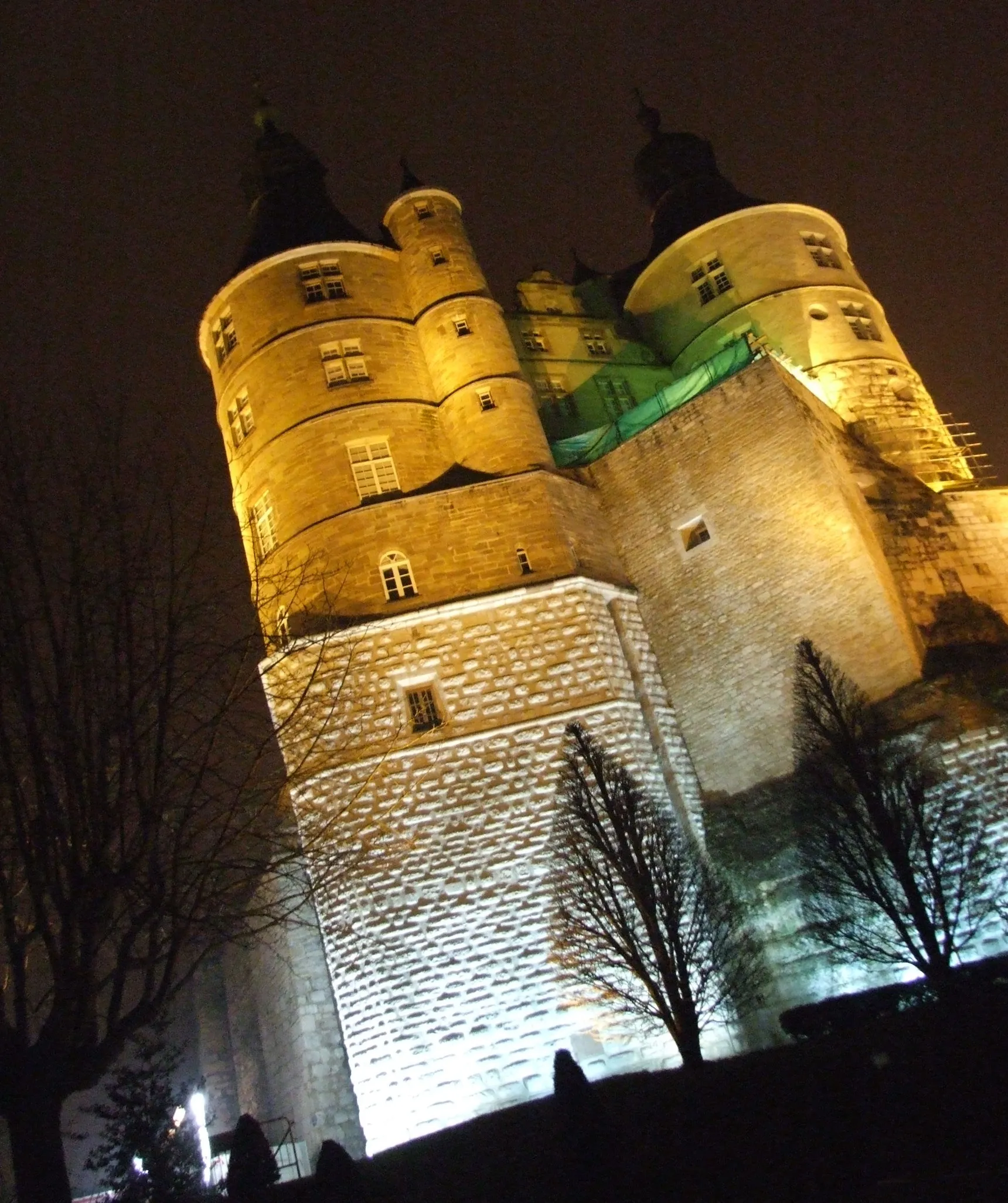 Photo showing: Château de Montbéliard, vue de nuit, Montbéliard, Doubs, Franche-Comté, FRANCE