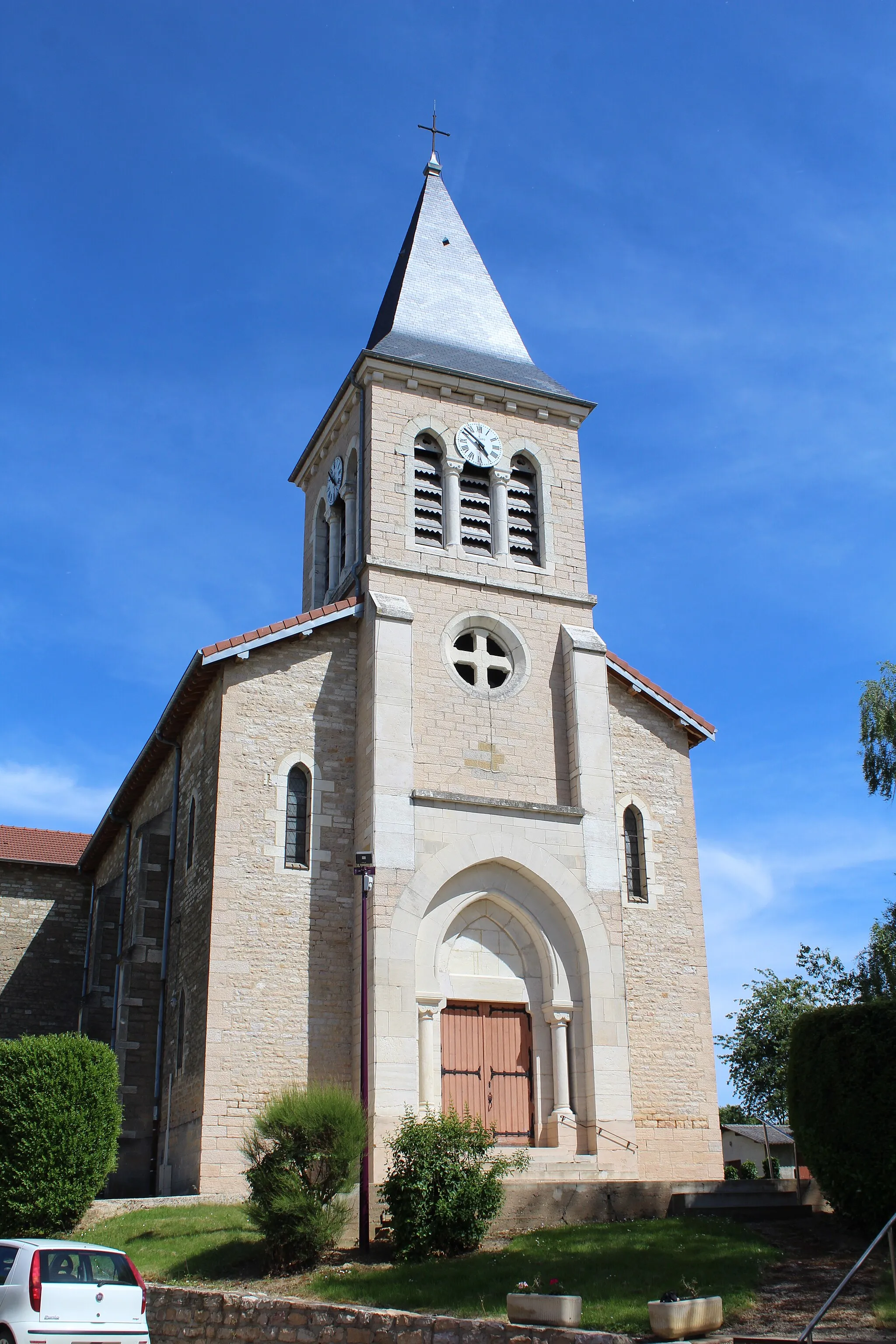 Photo showing: Église Saint-Laurent de Curciat-Dongalon.