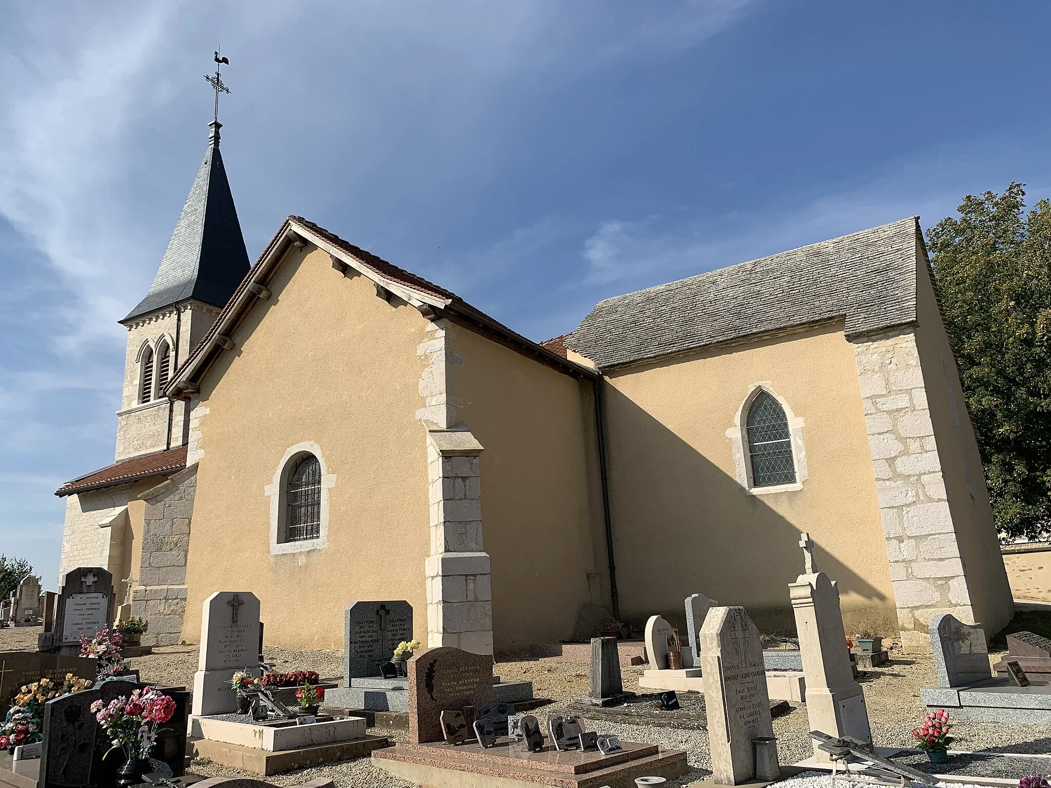 Photo showing: Église Saint-Laurent de Pressiat, Val-Revermont.