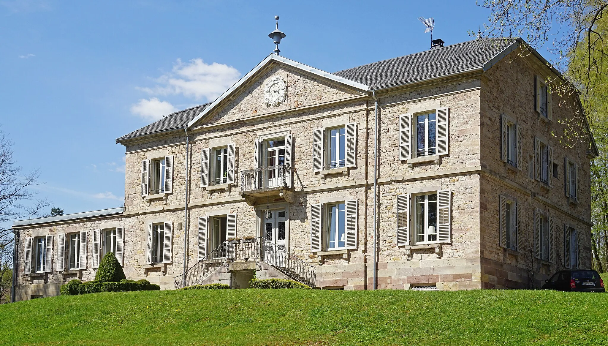 Photo showing: Le château de La Houillère.