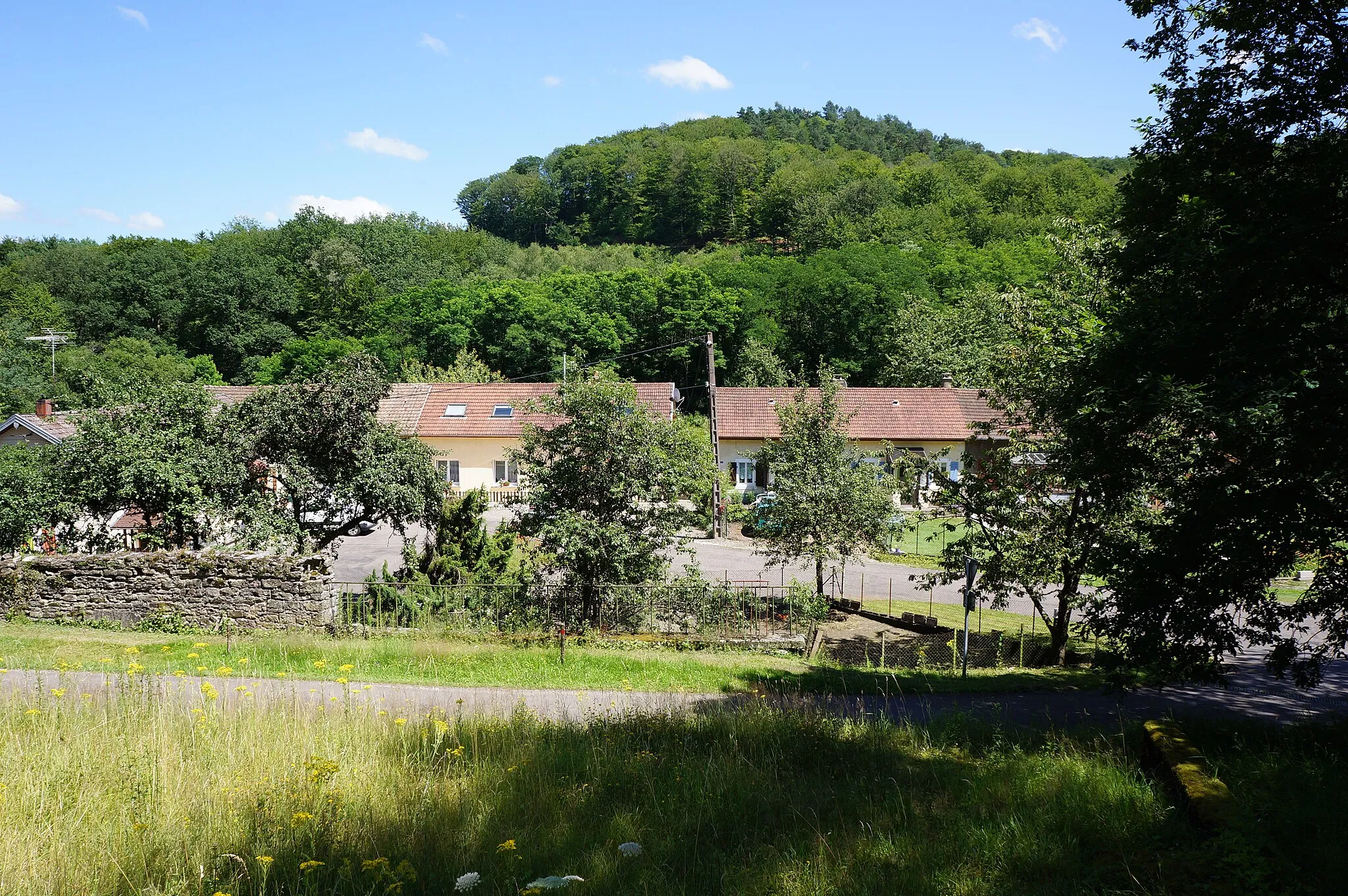 Photo showing: Cité minière du Magny des houillères de Ronchamp en Haute Saône (Est de la France).