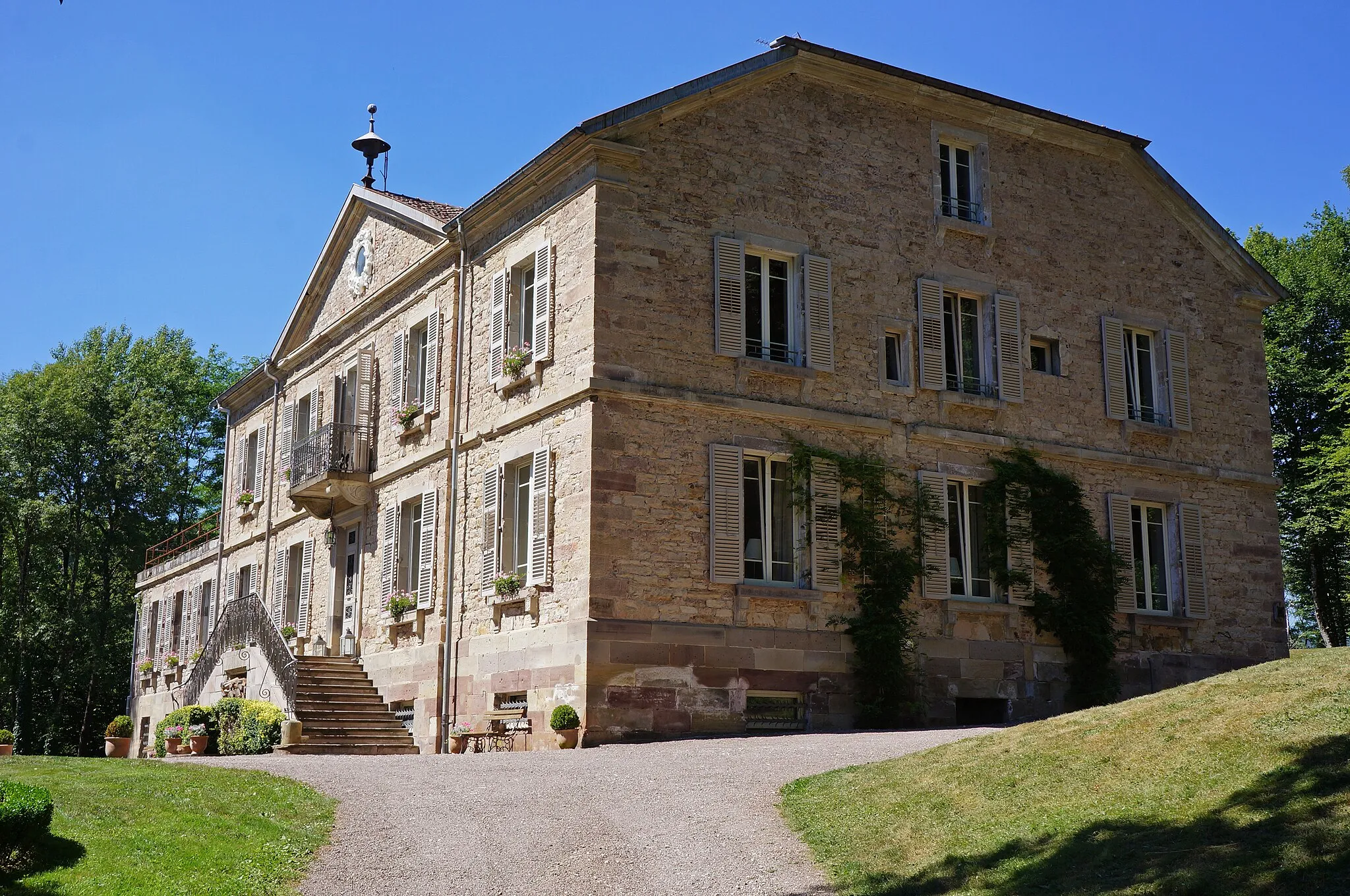 Photo showing: Le Château de La Houillère.