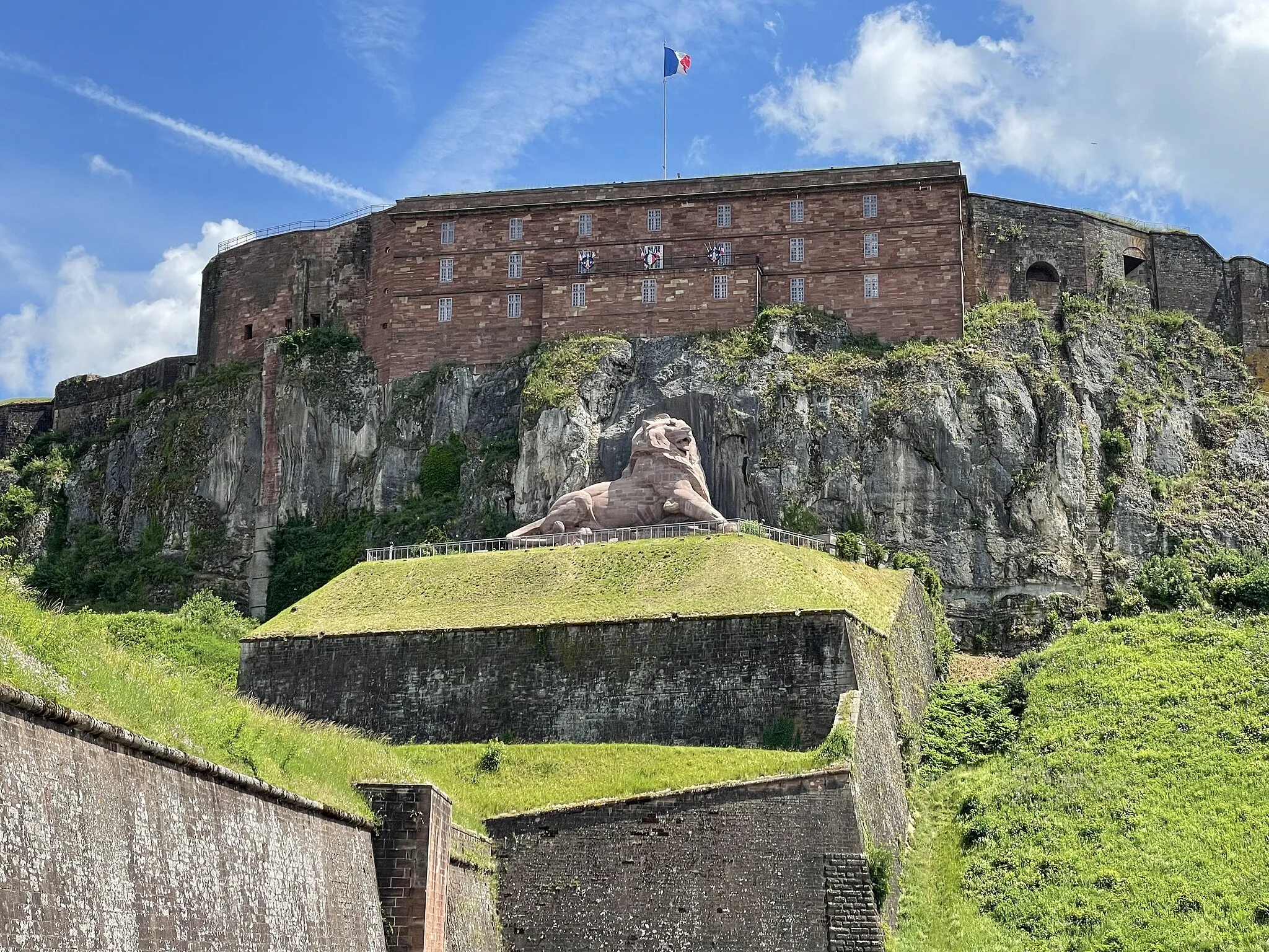 Photo showing: Belfort - The city fortress and the Lion of Bartholdi