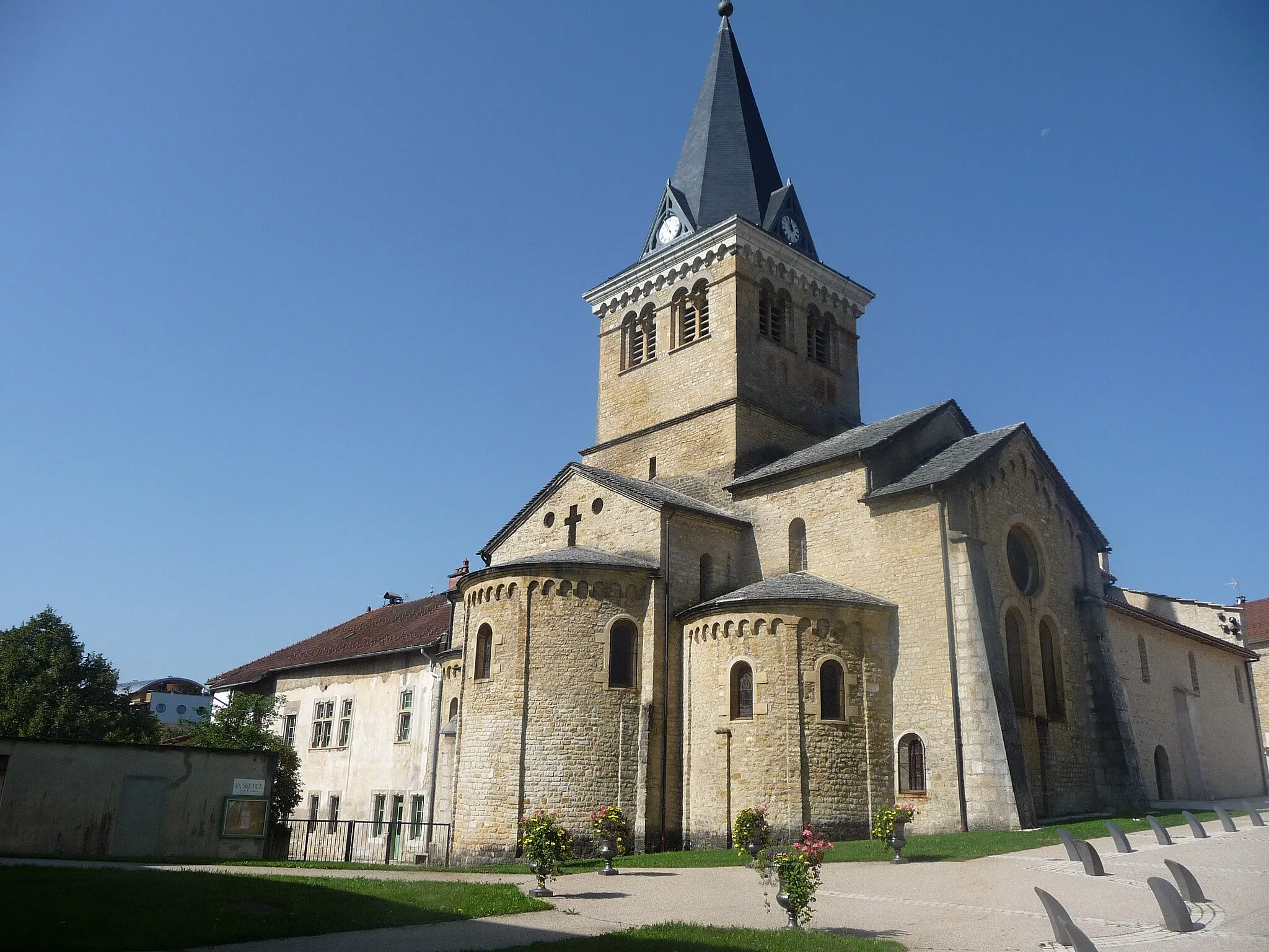 Photo showing: église sans doute du 12ème siècle