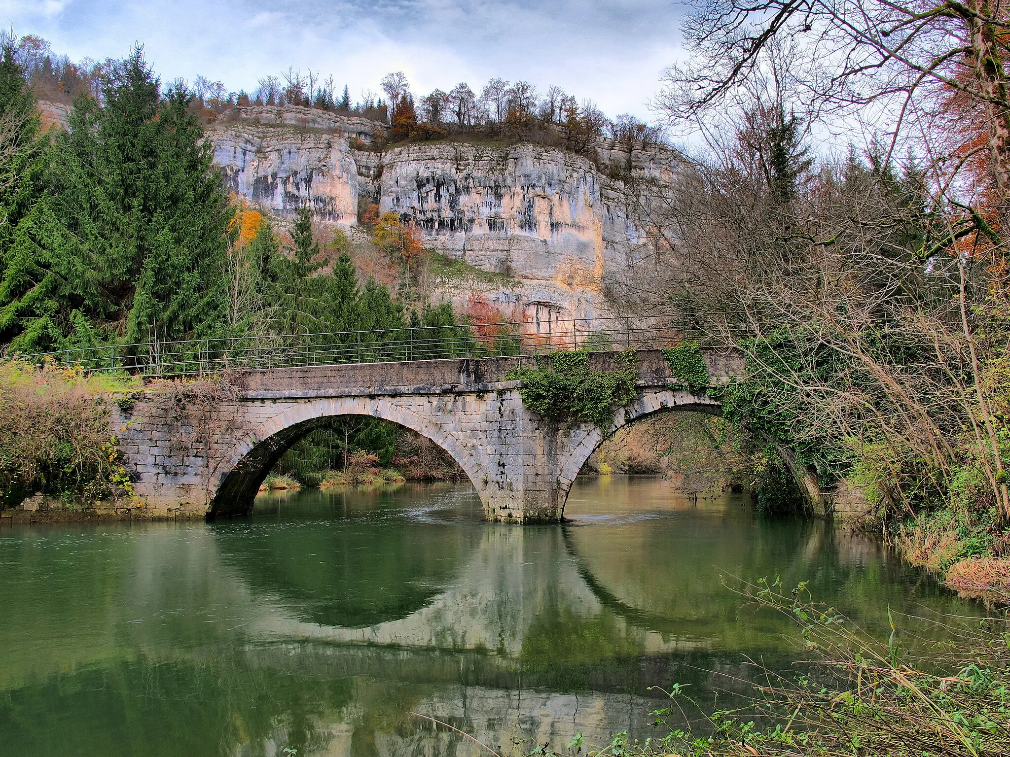 Photo showing: Le pont sur le Dessoubre
