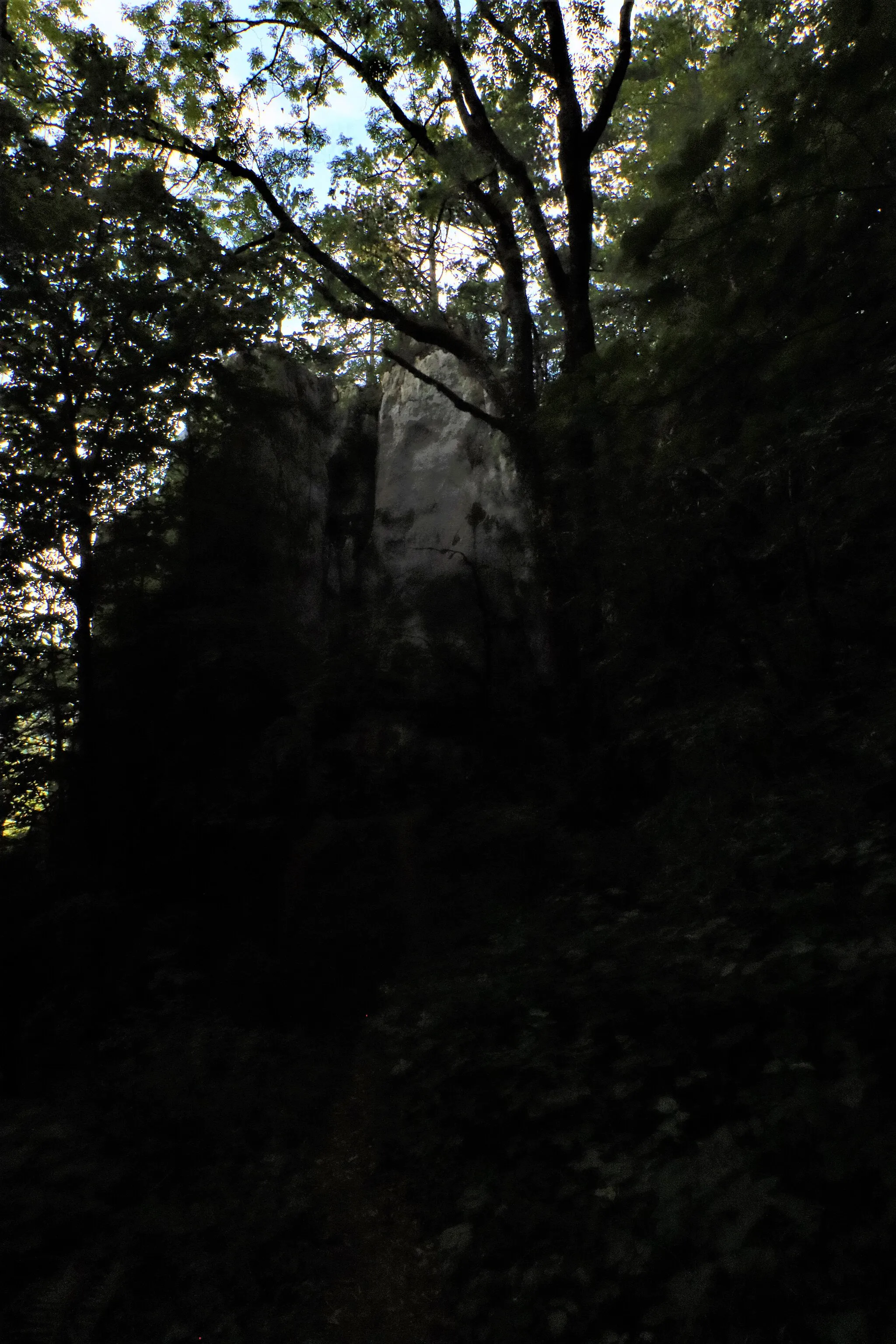 Photo showing: Grotte du Pénitent à Poligny (Jura).