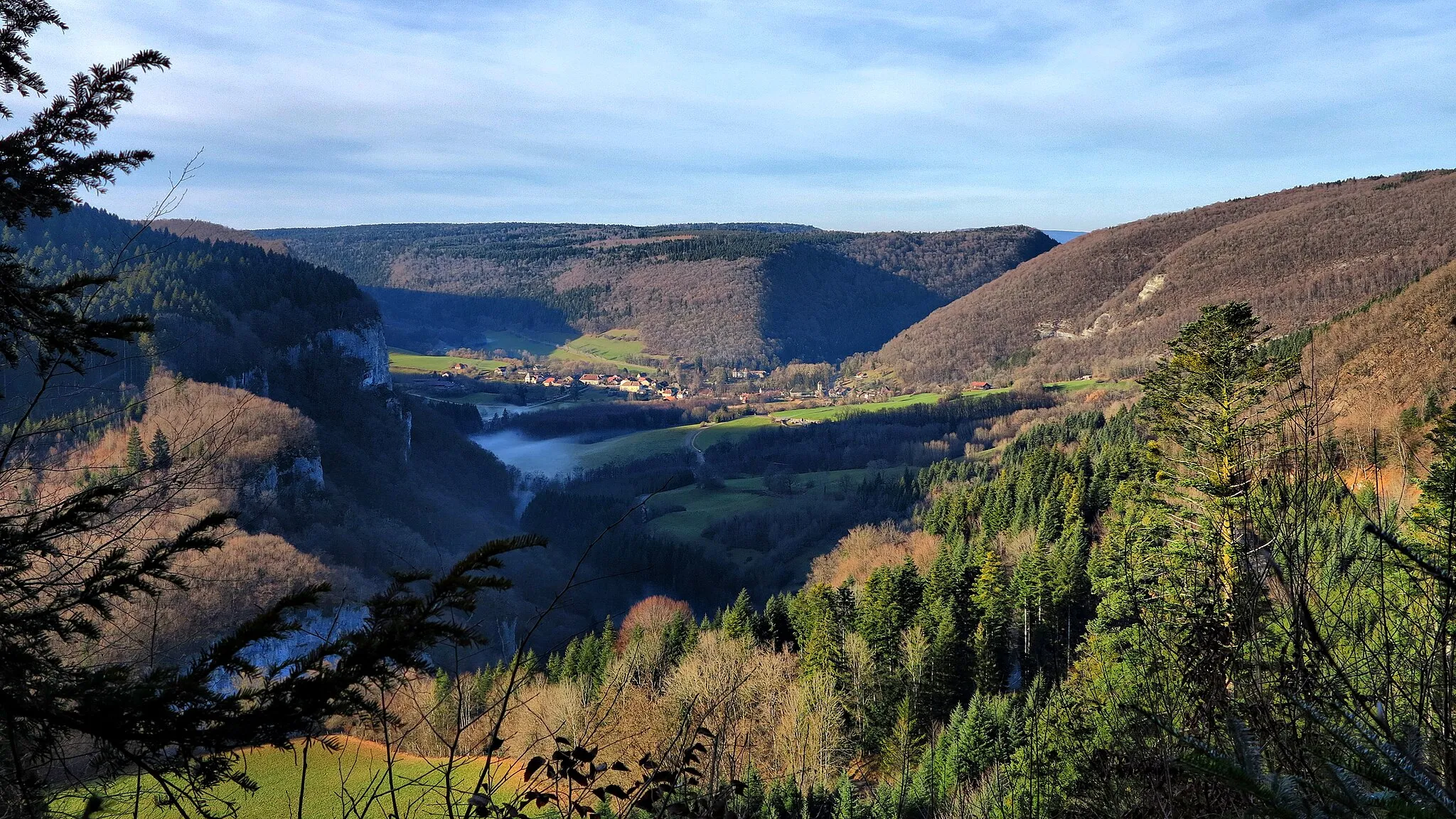 Photo showing: Panorama sur Nans-sous-Sainte-Anne