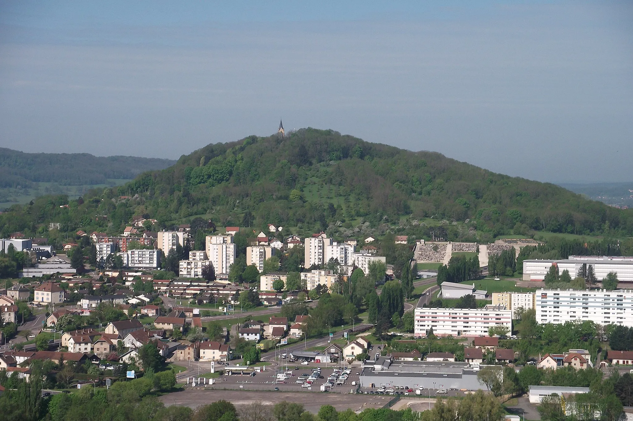 Photo showing: La colline de la Motte de Vesoul (Haute-Saône, Franche-Comté)