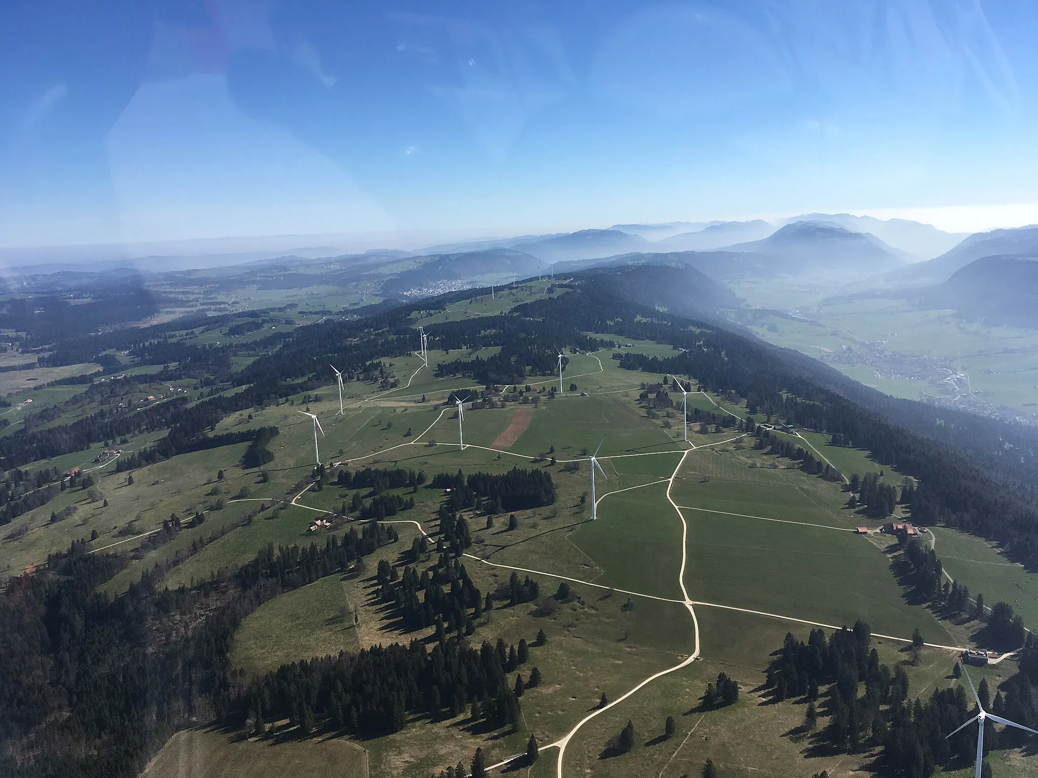 Photo showing: Wind turbines in Mont Crosin