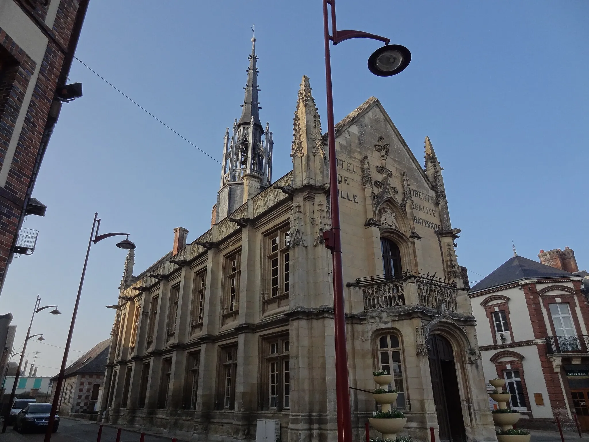 Photo showing: This building is inscrit au titre des monuments historiques de la France. It is indexed in the base Mérimée, a database of architectural heritage maintained by the French Ministry of Culture, under the reference PA27000041 .