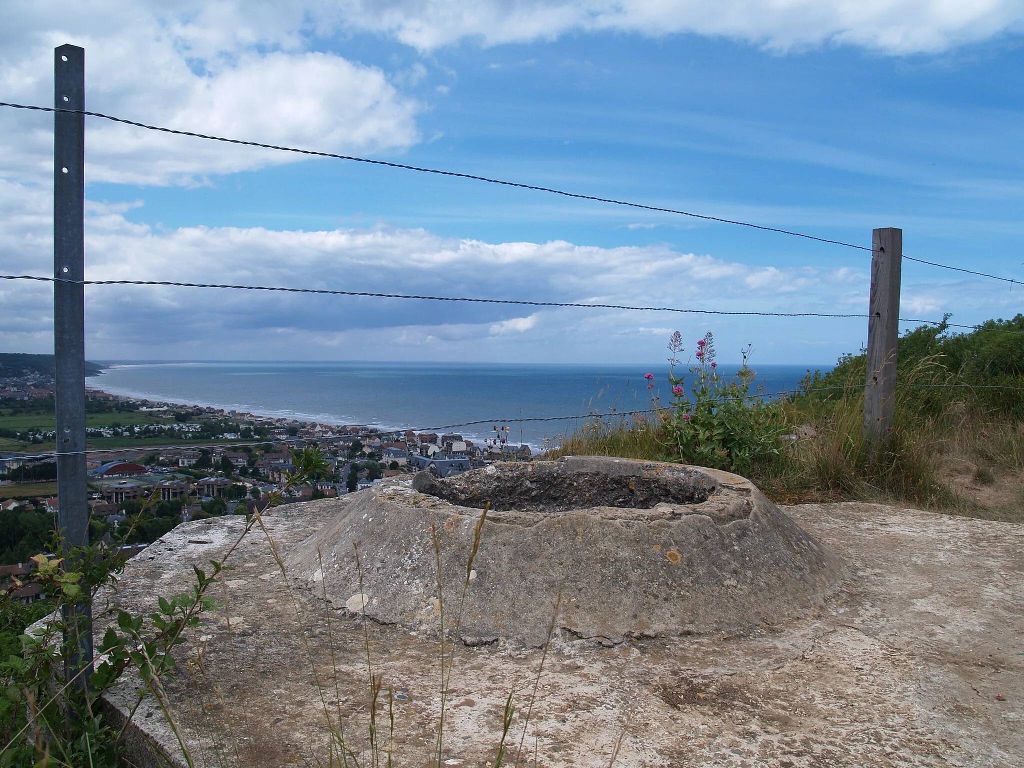 Photo showing: Mont Canisy Battery