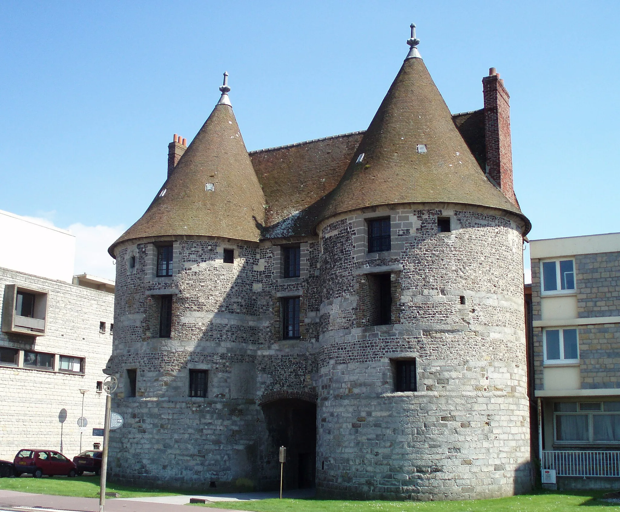 Photo showing: This building is classé au titre des monuments historiques de la France. It is indexed in the base Mérimée, a database of architectural heritage maintained by the French Ministry of Culture, under the reference PA00100629 .