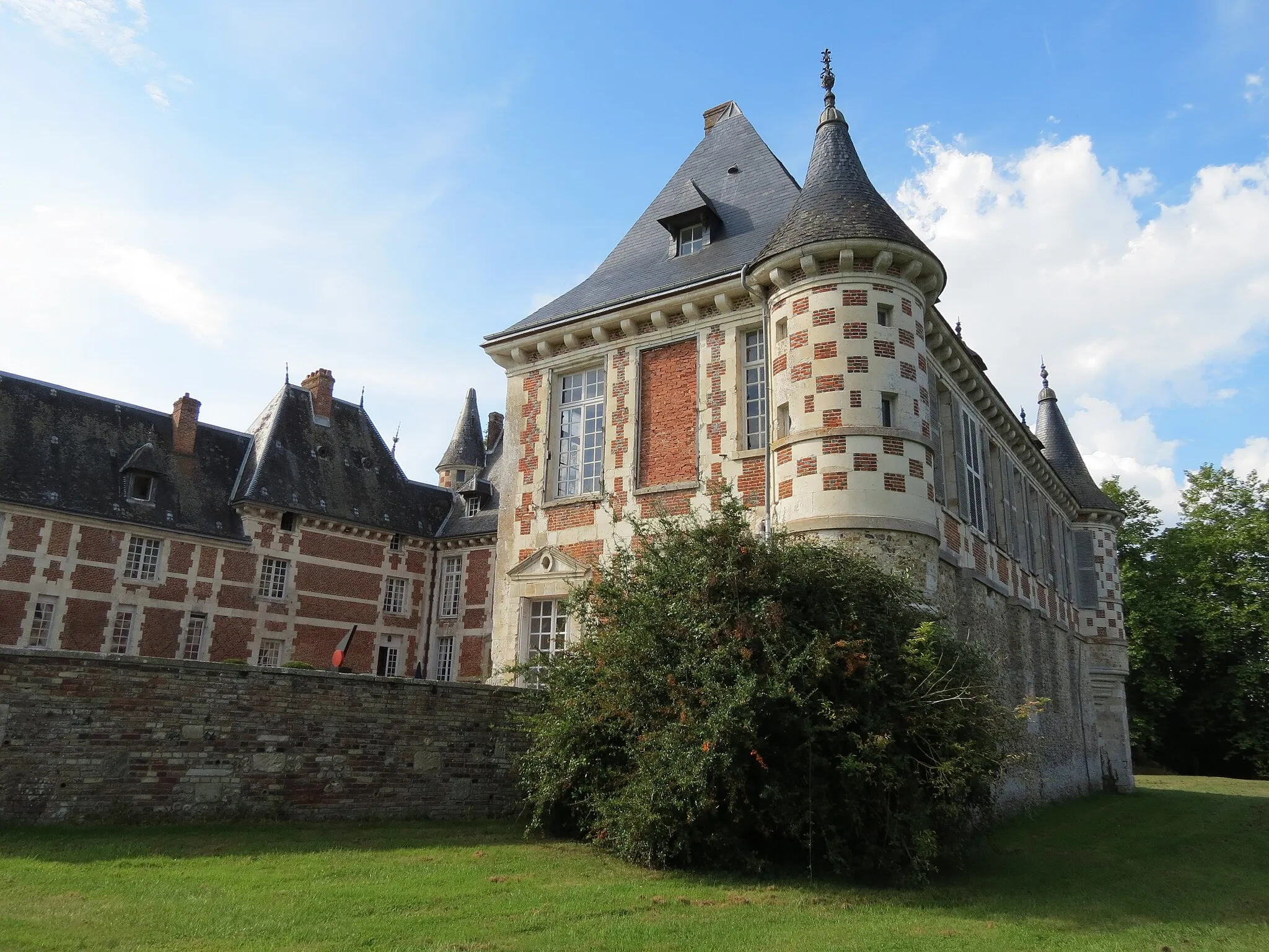 Photo showing: Château de Malou.