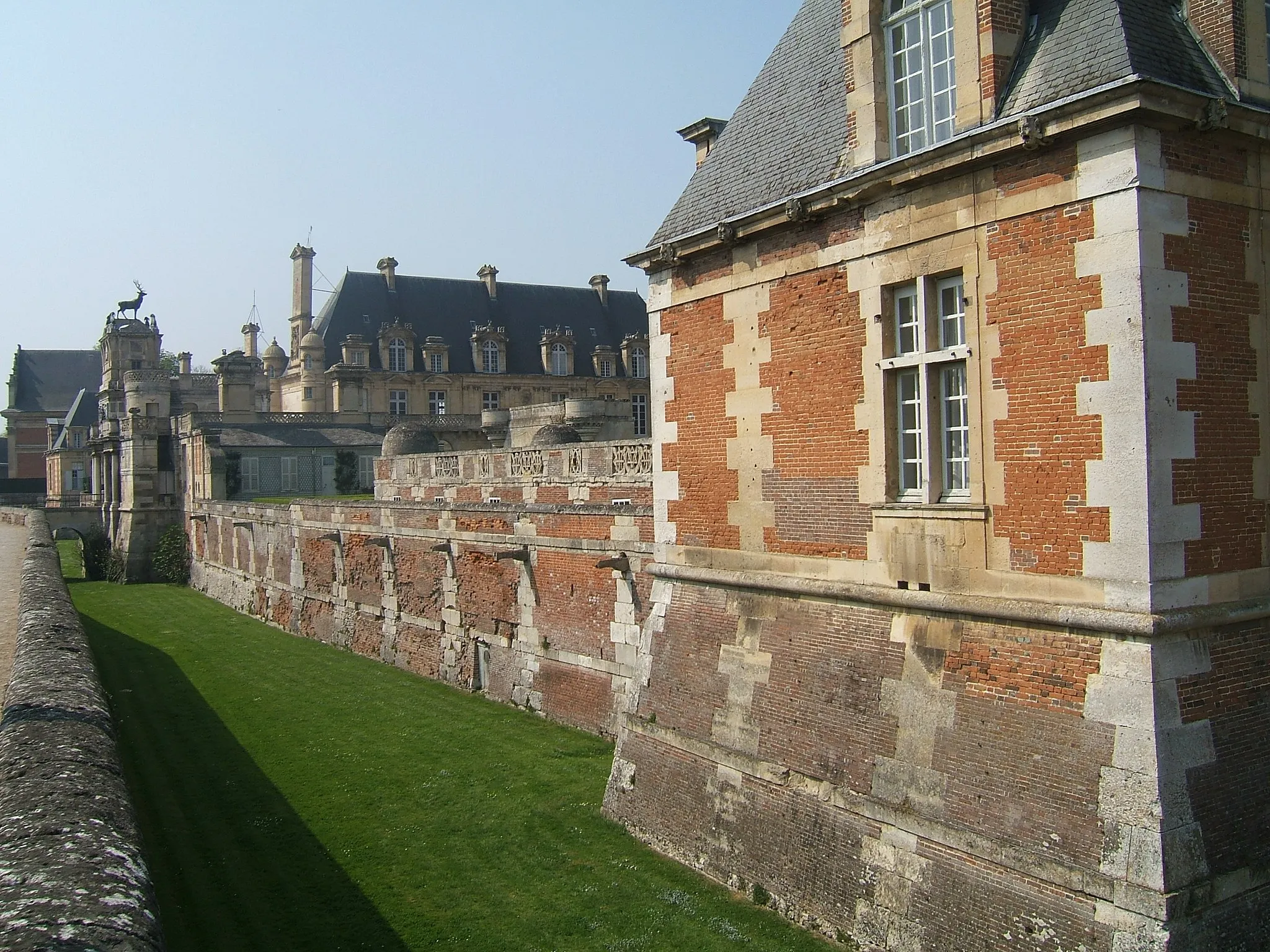 Photo showing: Southern front of the Château d'Anet