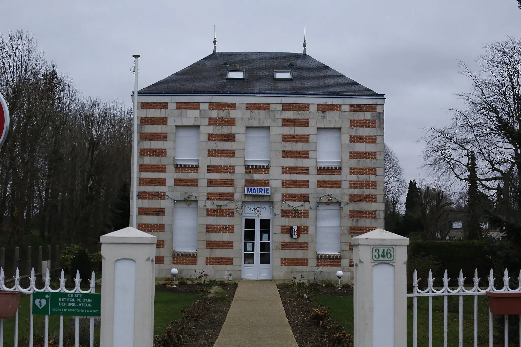 Photo showing: Town hall of Hermeville.