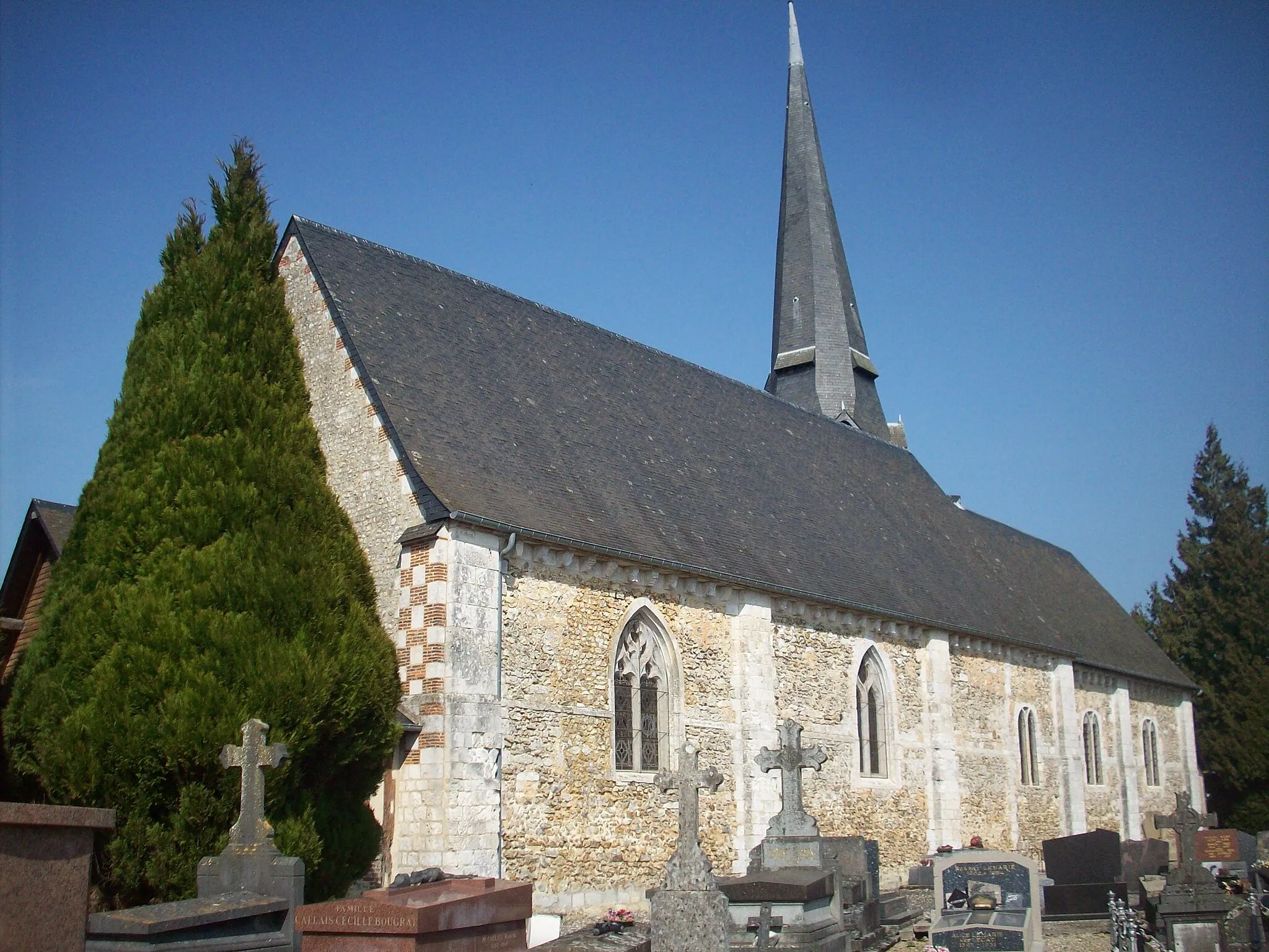 Photo showing: Vue de l'église Saint-Étienne.