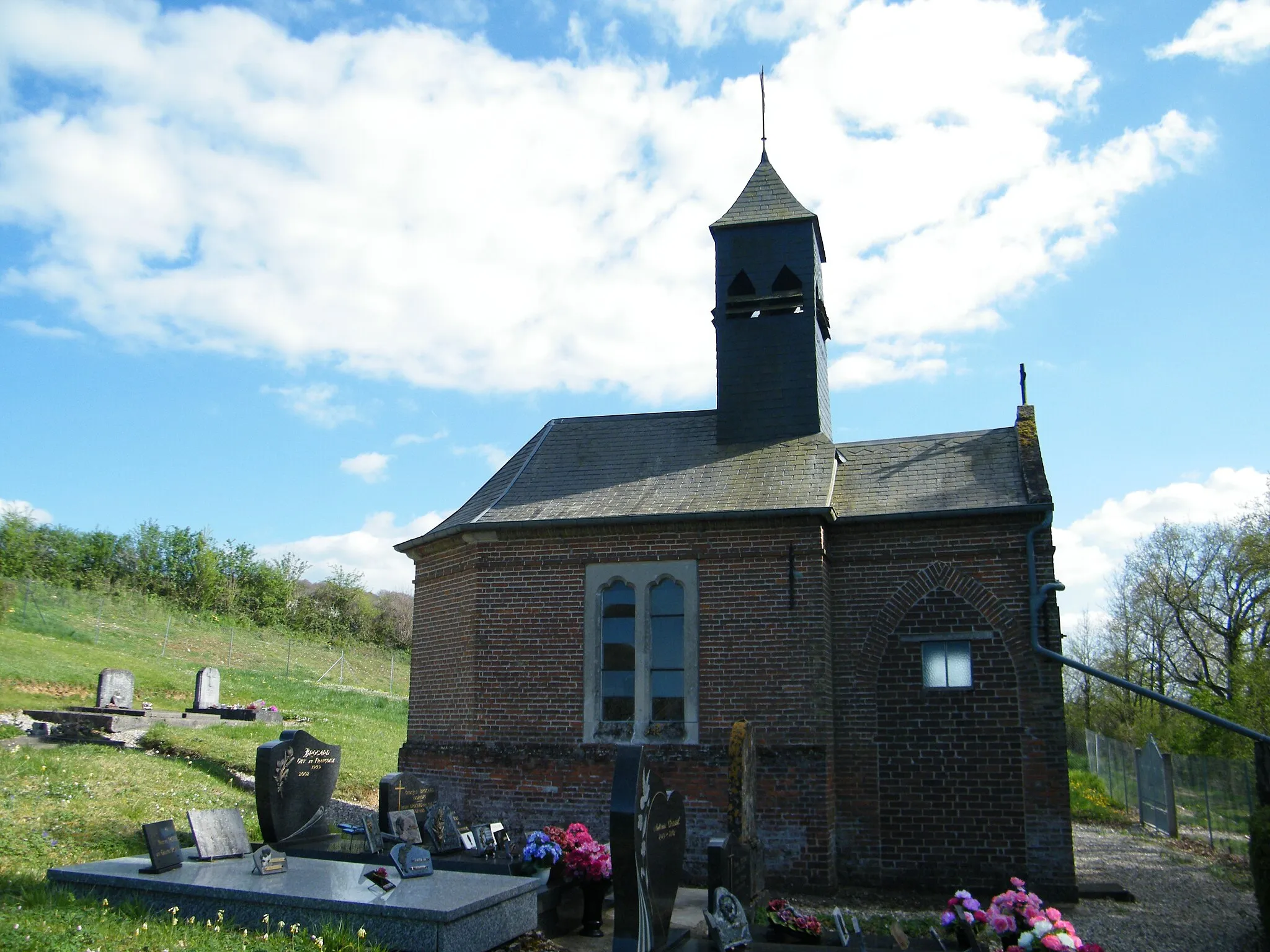 Photo showing: Chapelle, près du cimetière.