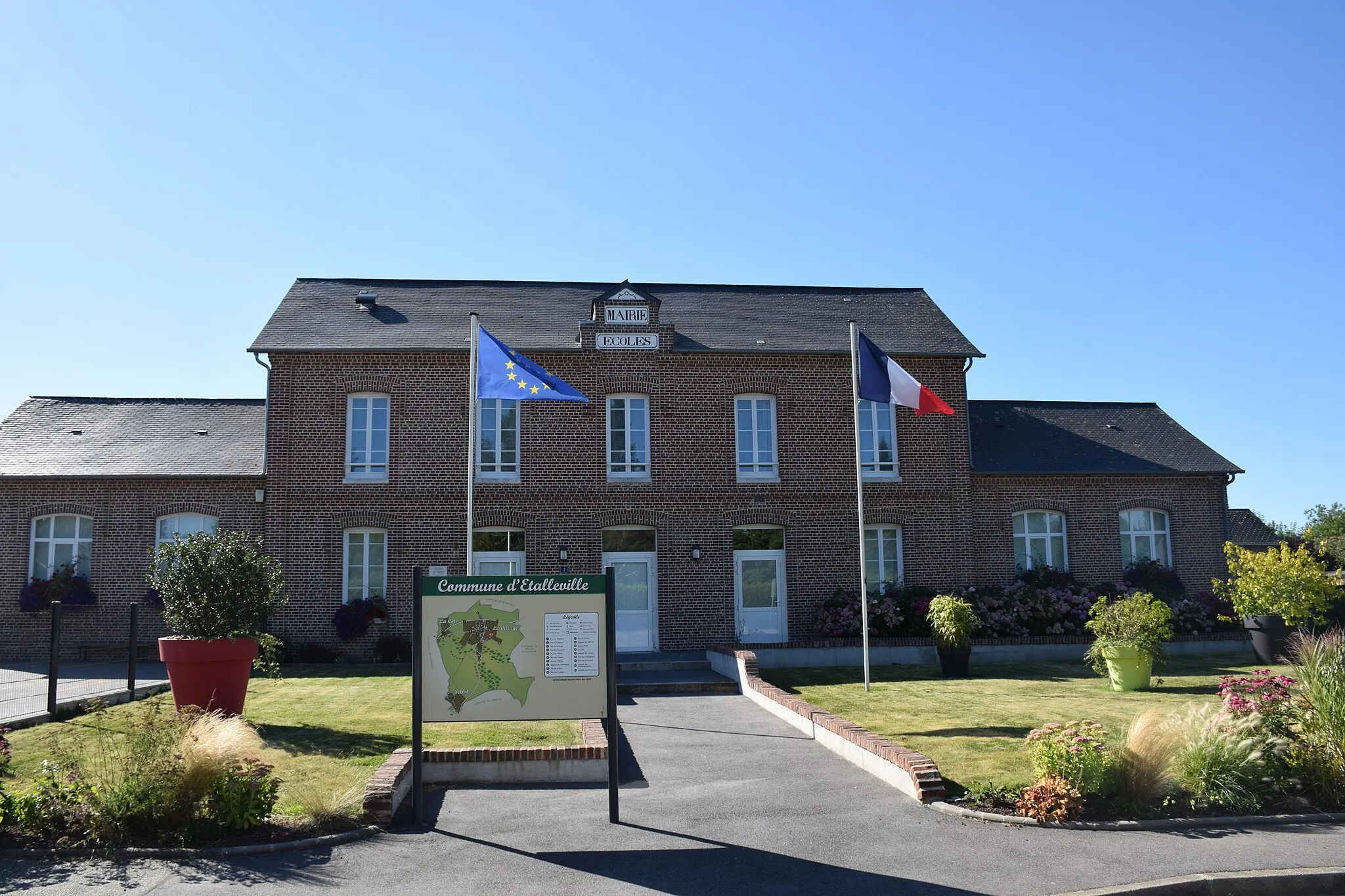 Photo showing: Mairie