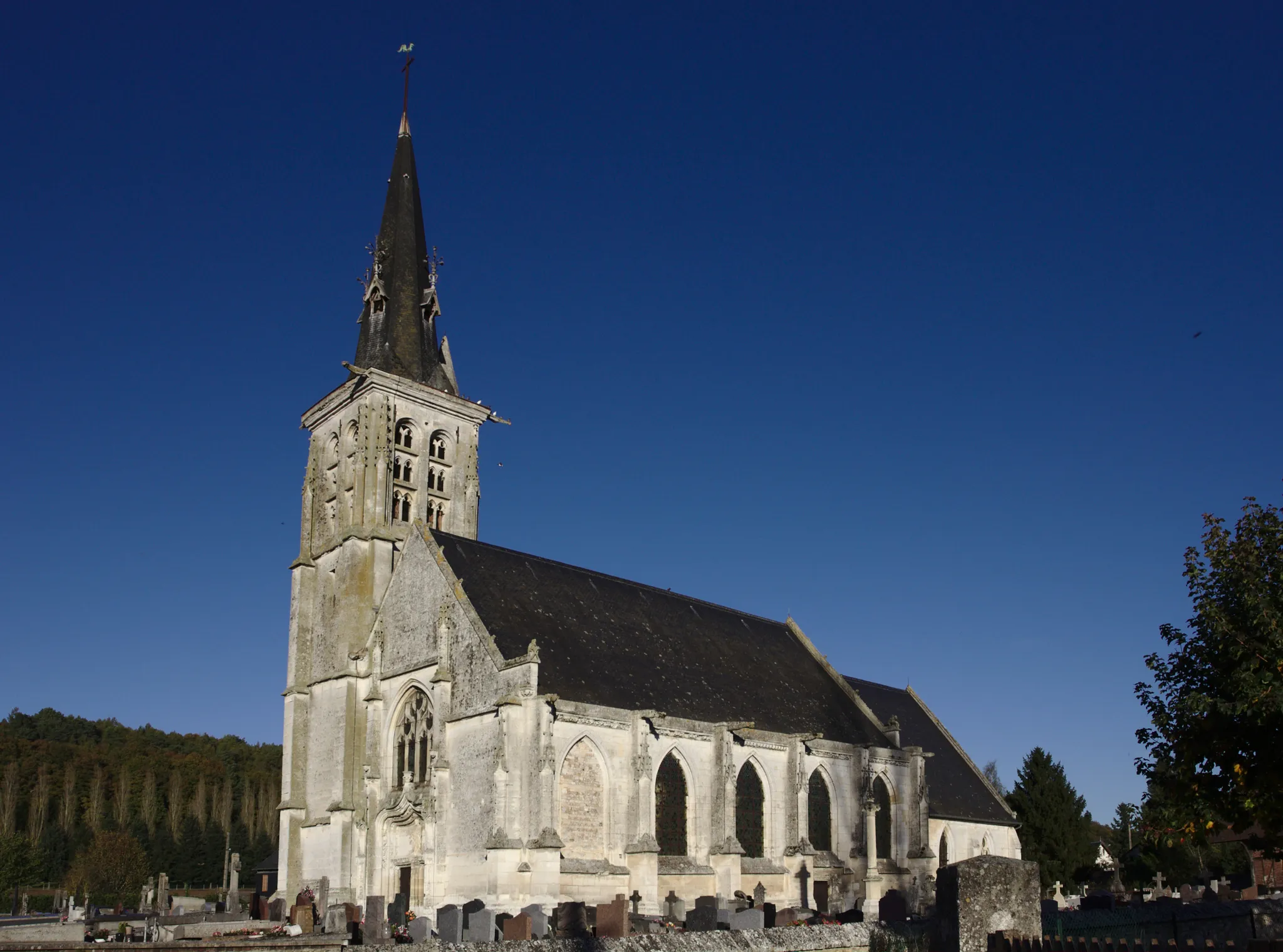 Photo showing: The church Saint-André in Appeville-Annebault (Eure, France).