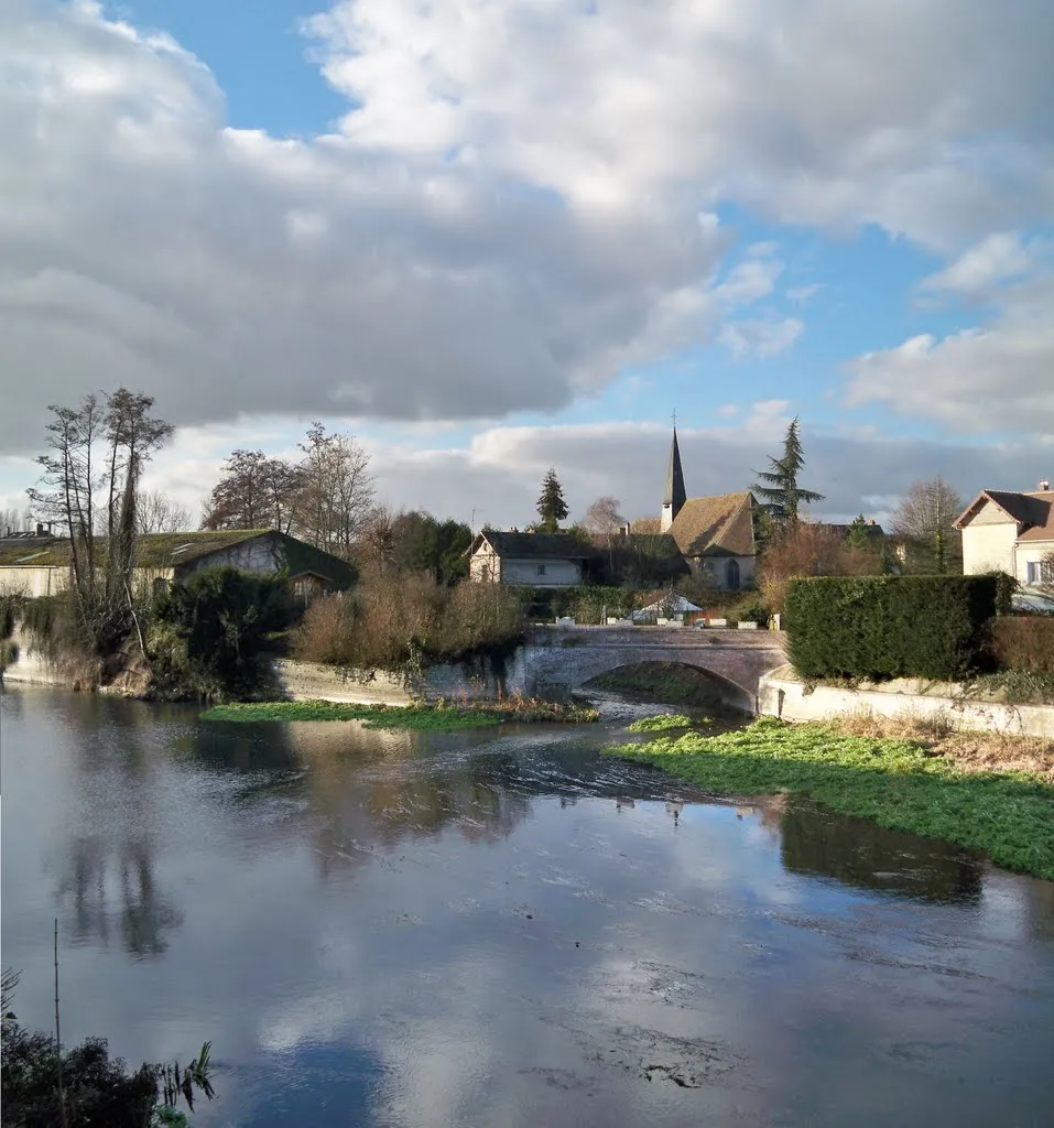 Photo showing: L'Eure à Croth, du pont de Sorel