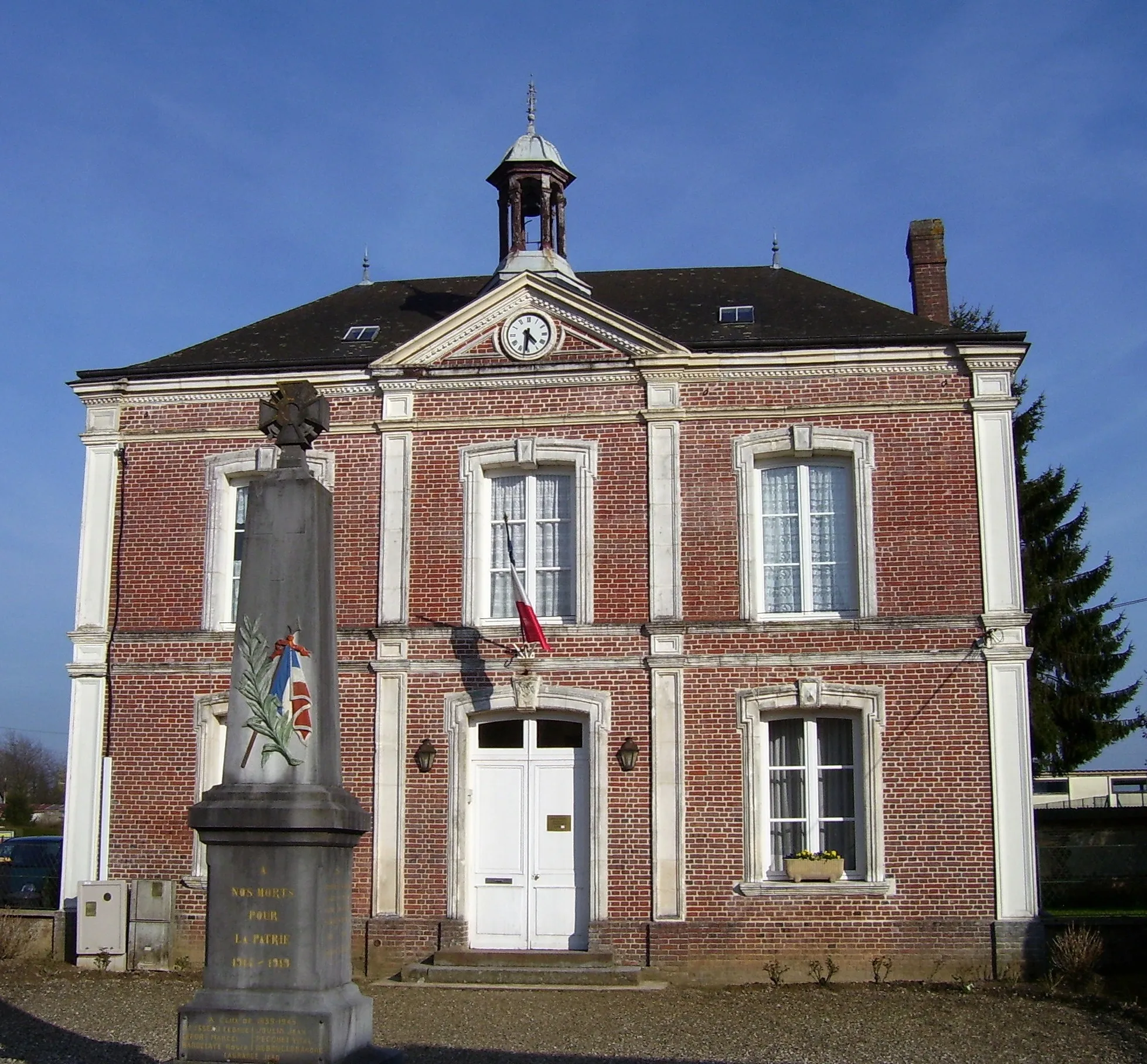 Photo showing: Town hall of Giverville in the french departement Eure in Upper Normandie.