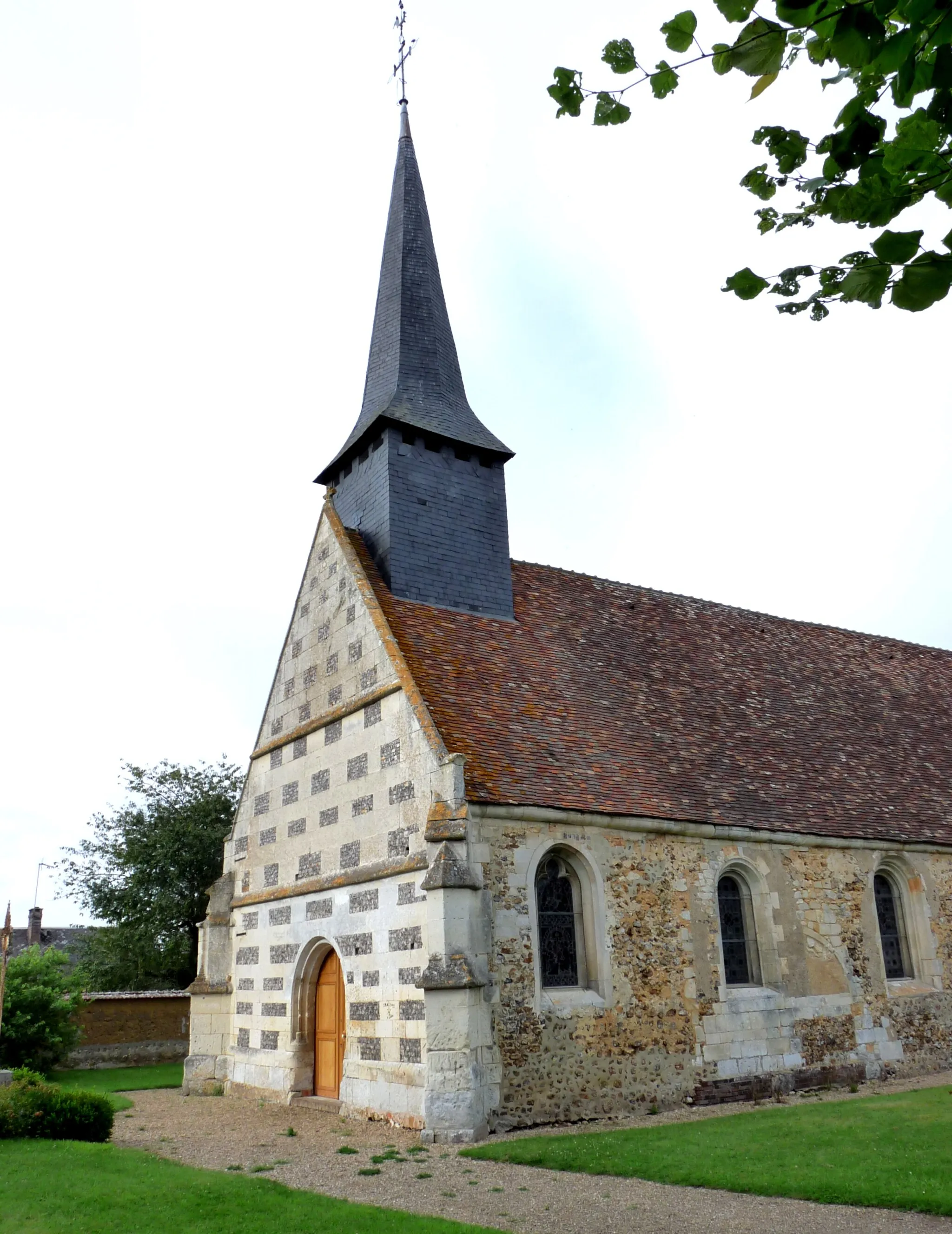 Photo showing: This building is indexed in the base Mérimée, a database of architectural heritage maintained by the French Ministry of Culture, under the reference PA00099439 .