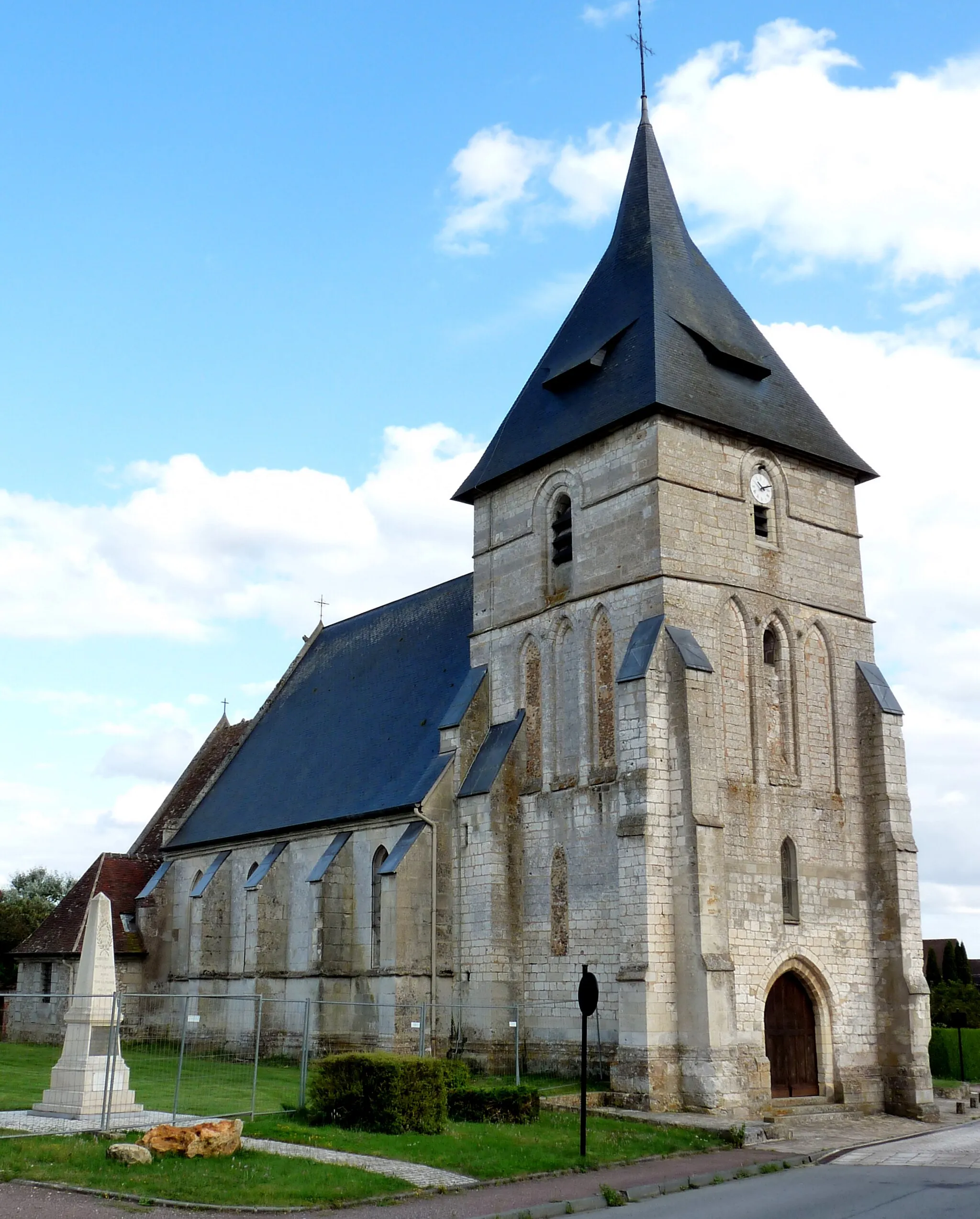 Photo showing: Église Sainte-Christine de Ferrières-Haut-Clocher