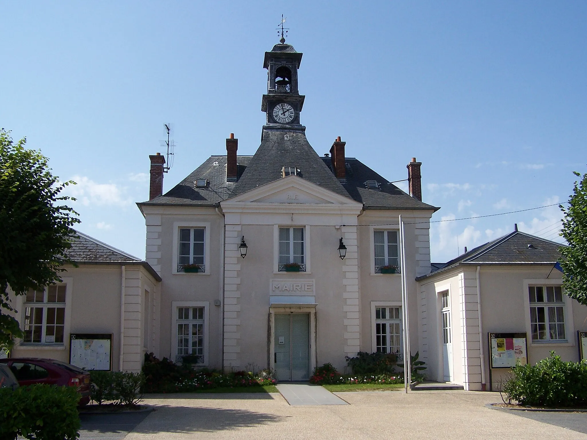 Photo showing: Mairie de Garancières (Yvelines, France)