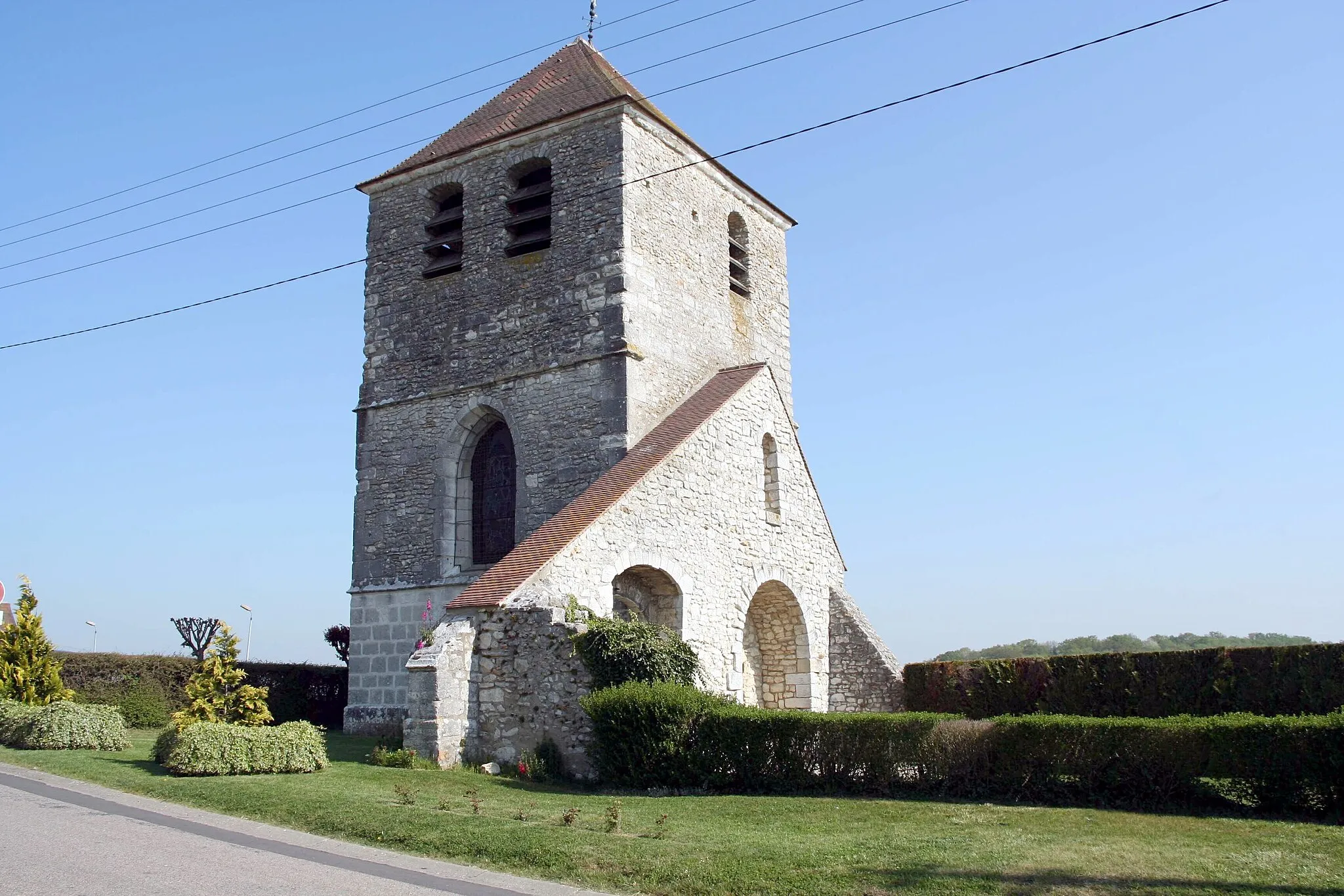 Photo showing: Église de Neauphlette - Yvelines (France)