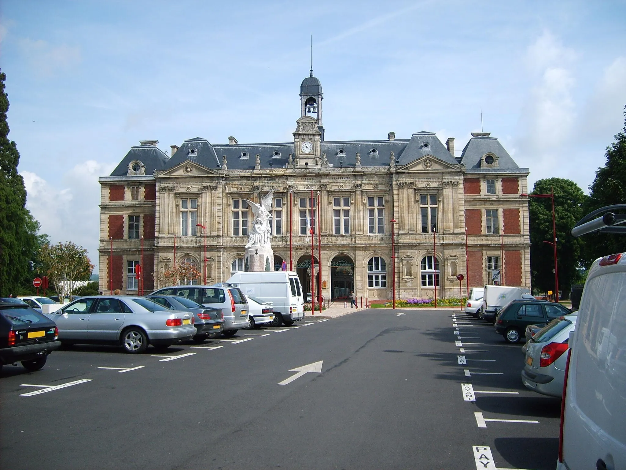 Photo showing: Mairie d'Elbeuf, Seine-Maritime, France.
City hall of Elbeuf, Seine-Maritime, France.