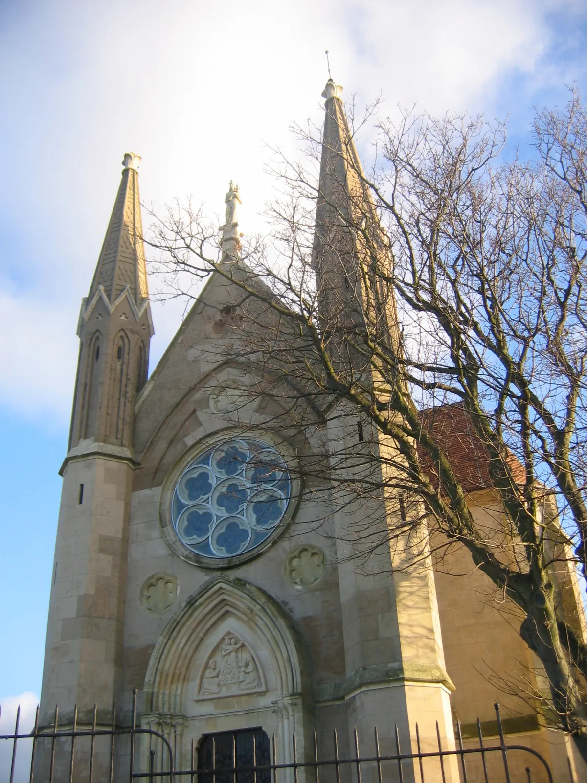 Photo showing: Façade de la chapelle Notre-Dame-des-Flots, Sainte-Adresse, Seine-Maritime