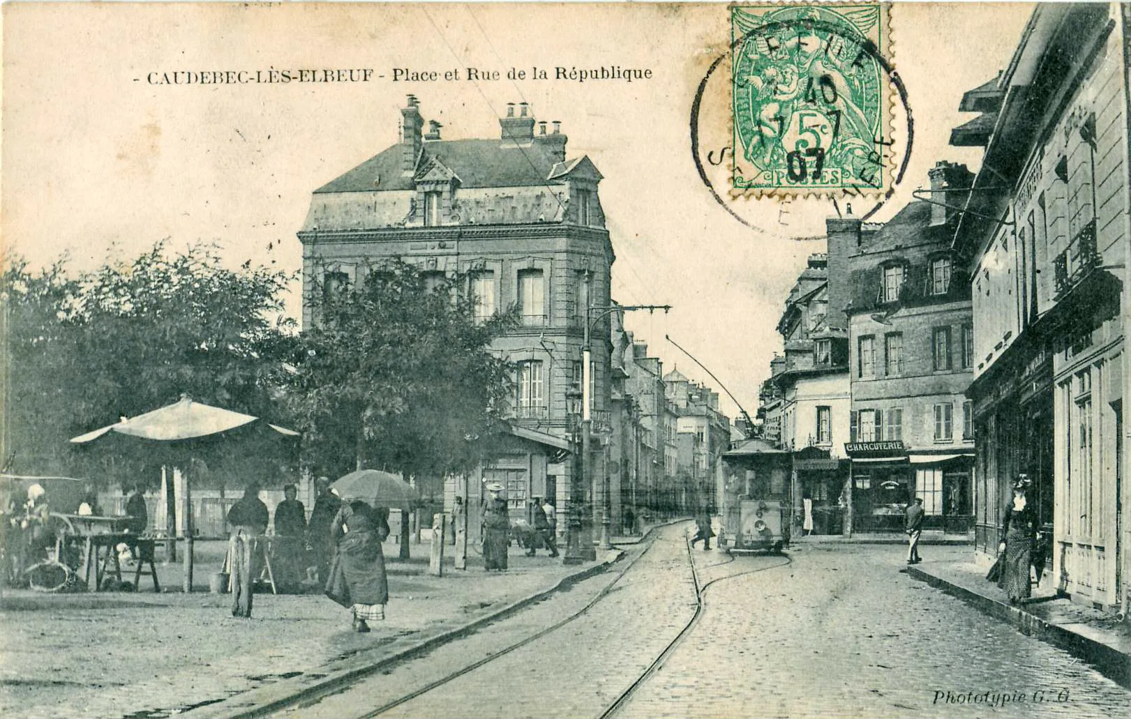 Photo showing: Carte postale ancienne éditée par Phototypie G.G. : CAUDEBEC-LES-ELBEUF tramway d'Elbeuf sur un évitement