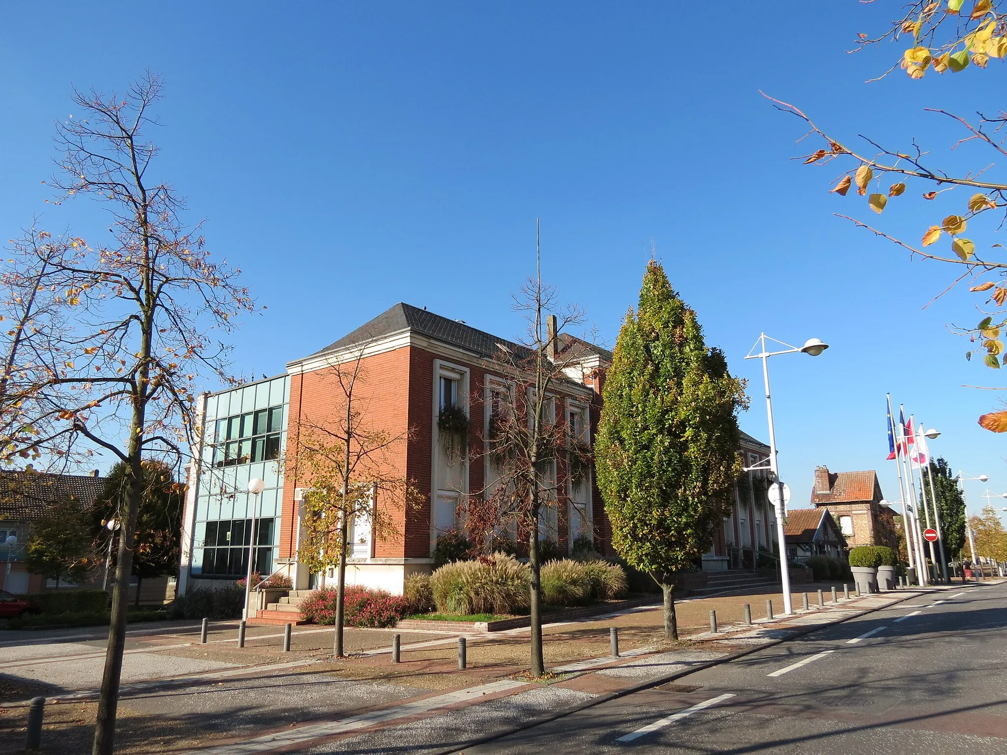 Photo showing: Mairie de Petit-Couronne.