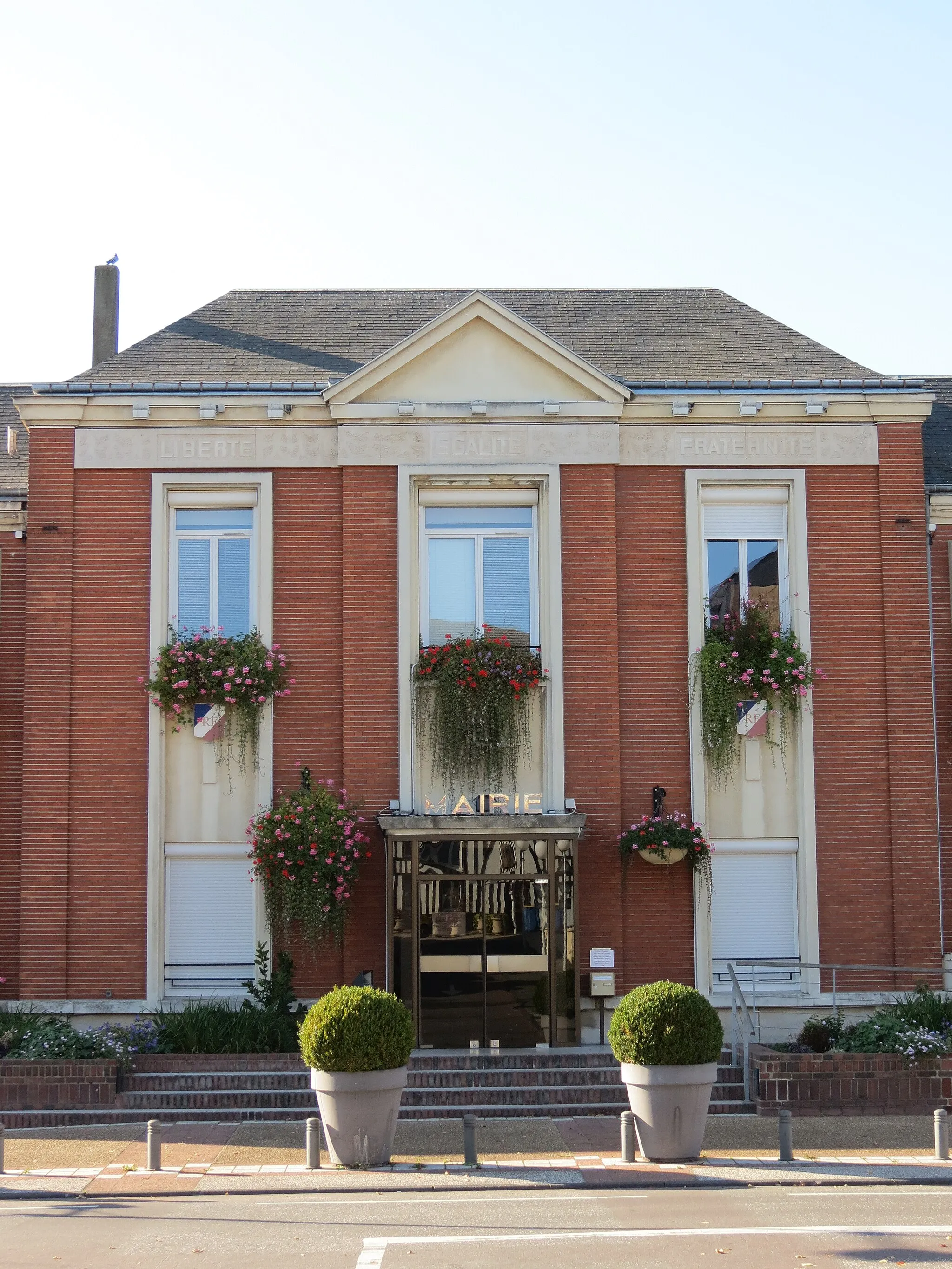 Photo showing: Mairie de Petit-Couronne.