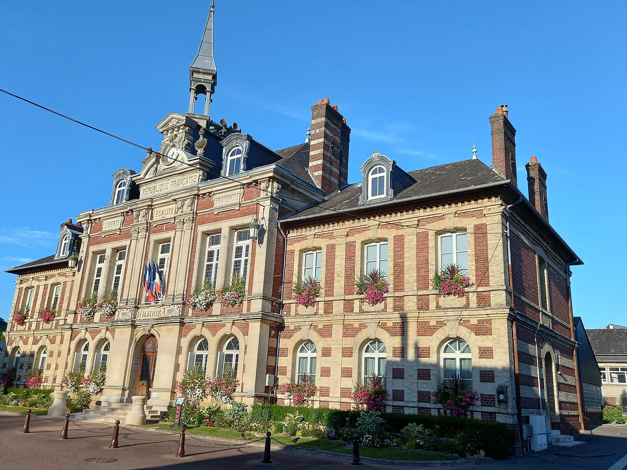 Photo showing: mairie de Montville