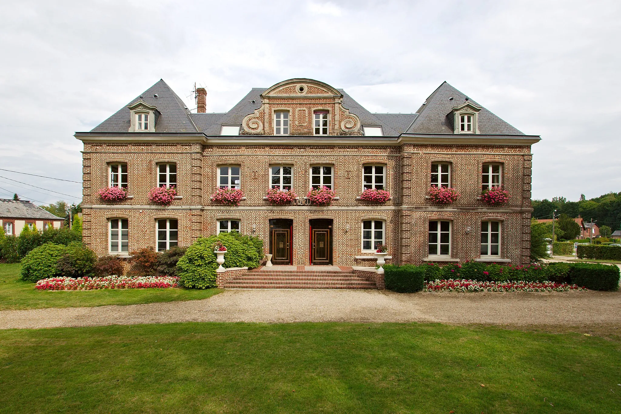 Photo showing: Mairie de Saint-Jacques-sur-Darnétal