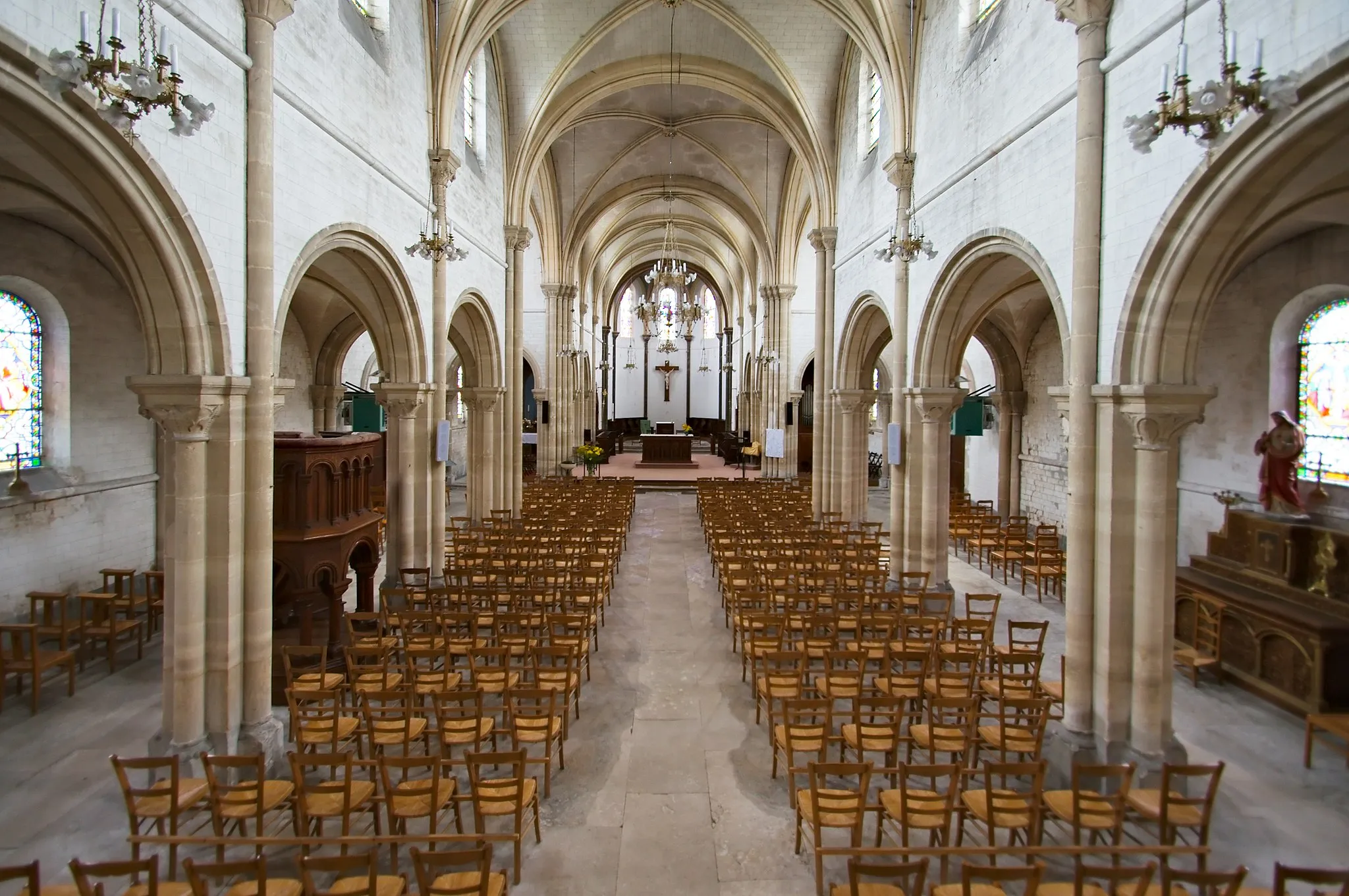 Photo showing: Intérieur de l’église Saint-Jacques rue de Verdun à Saint-Jacques-sur-Darnétal