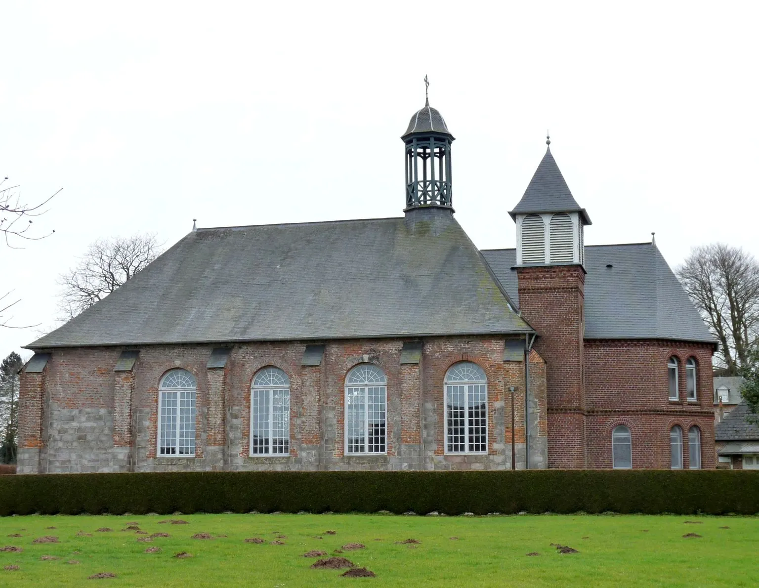 Photo showing: Temple de Luneray