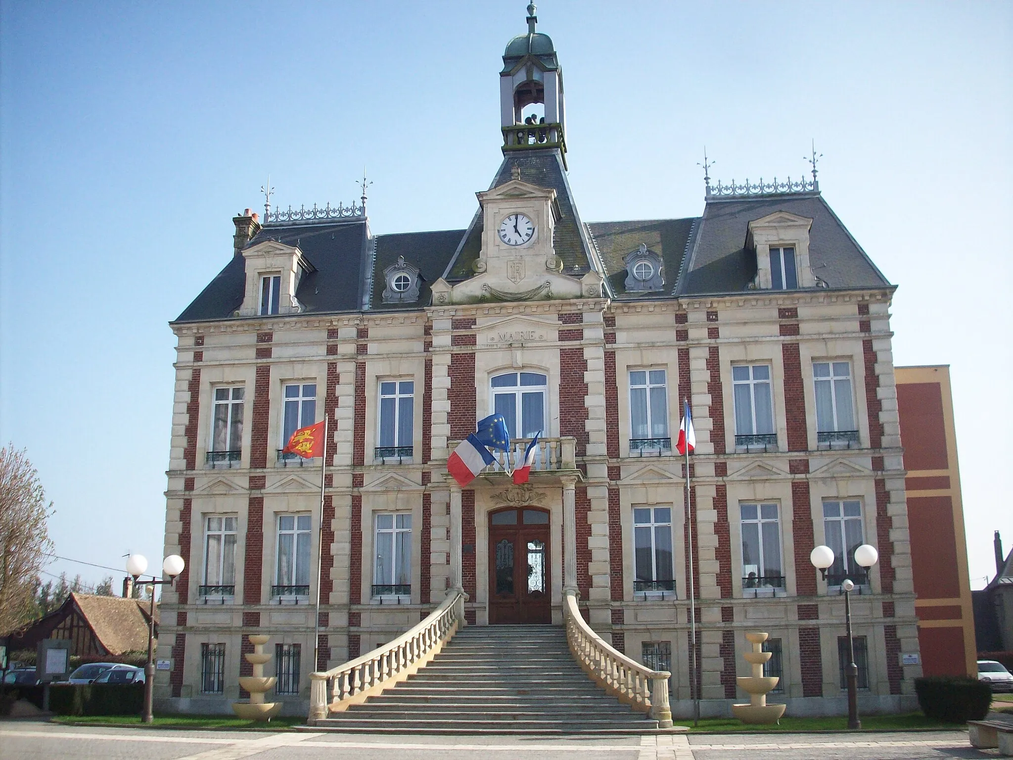 Photo showing: Mairie de Bourg-Achard.