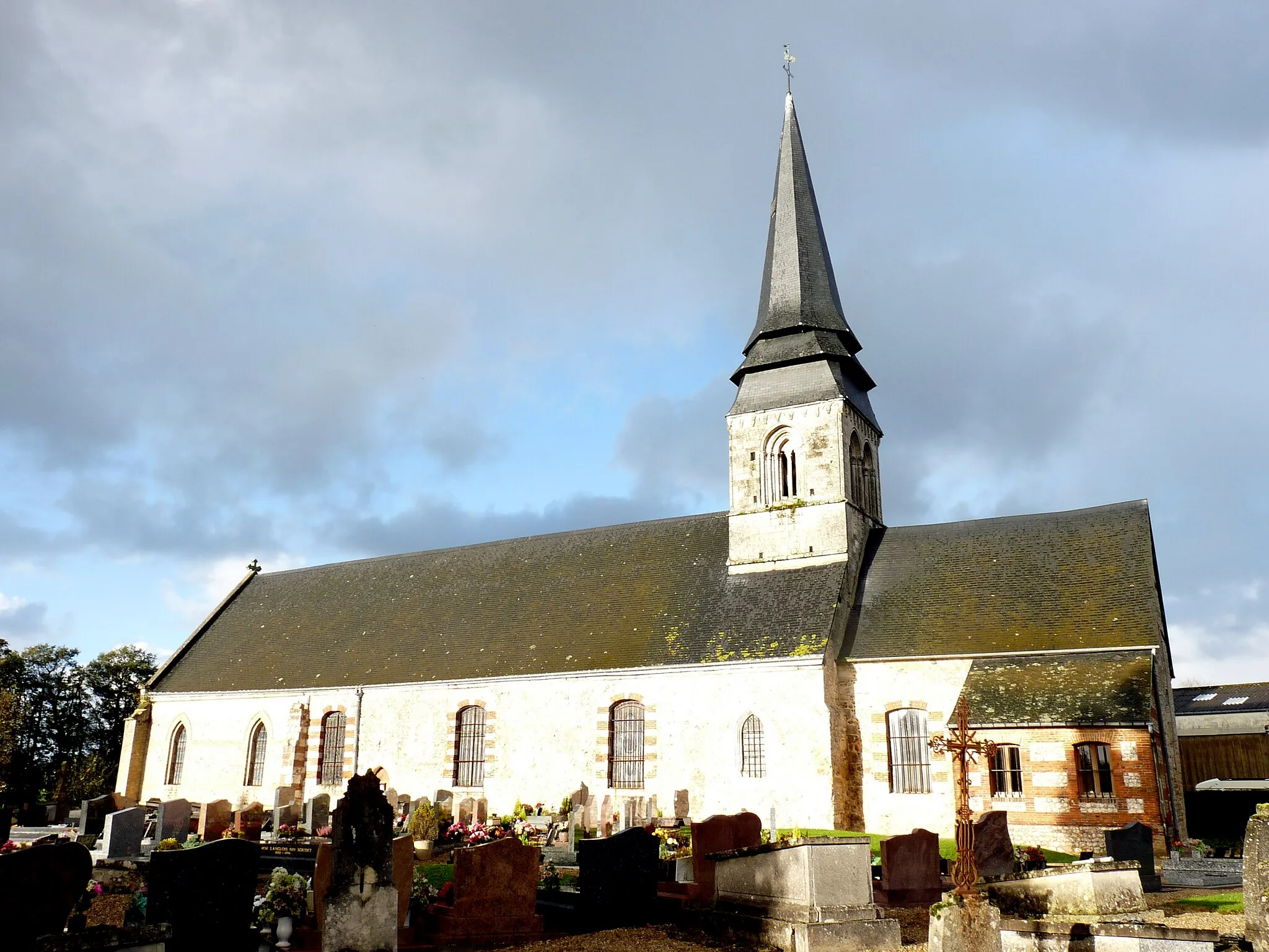 Photo showing: This building is indexed in the base Mérimée, a database of architectural heritage maintained by the French Ministry of Culture, under the reference PA00100735 .