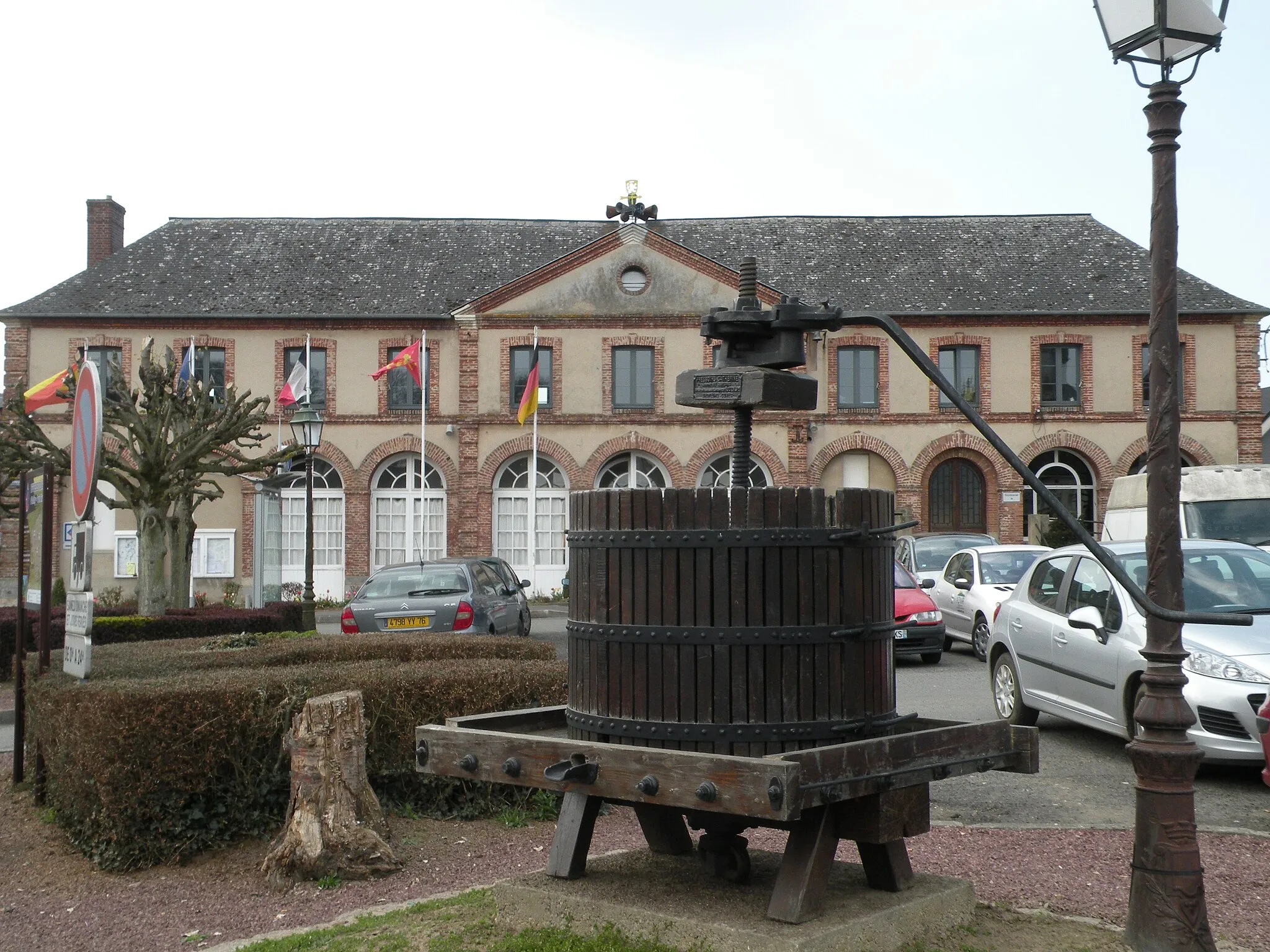 Photo showing: Mairie de Tôtes.