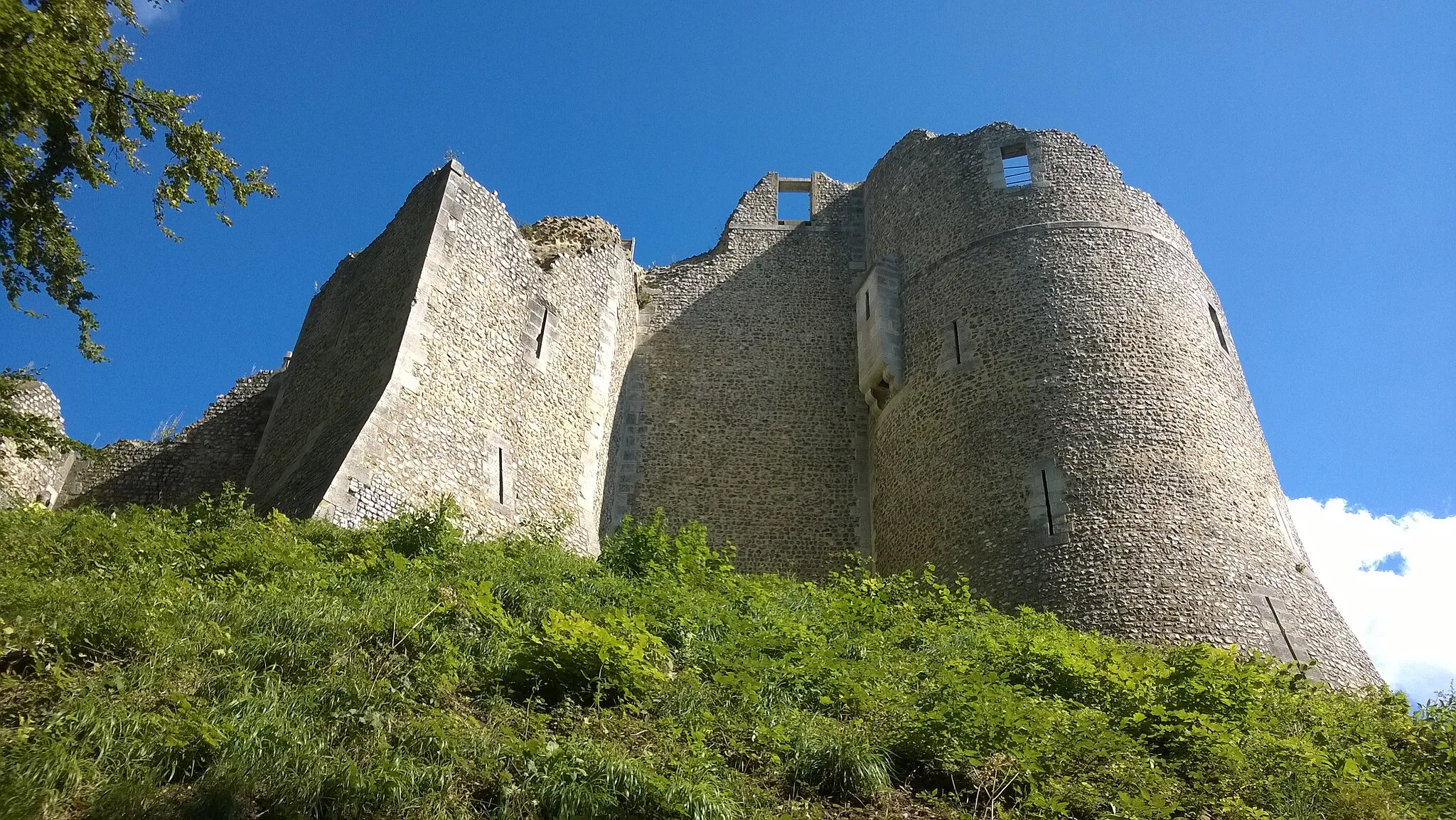 Photo showing: Château de Robert le Diable.