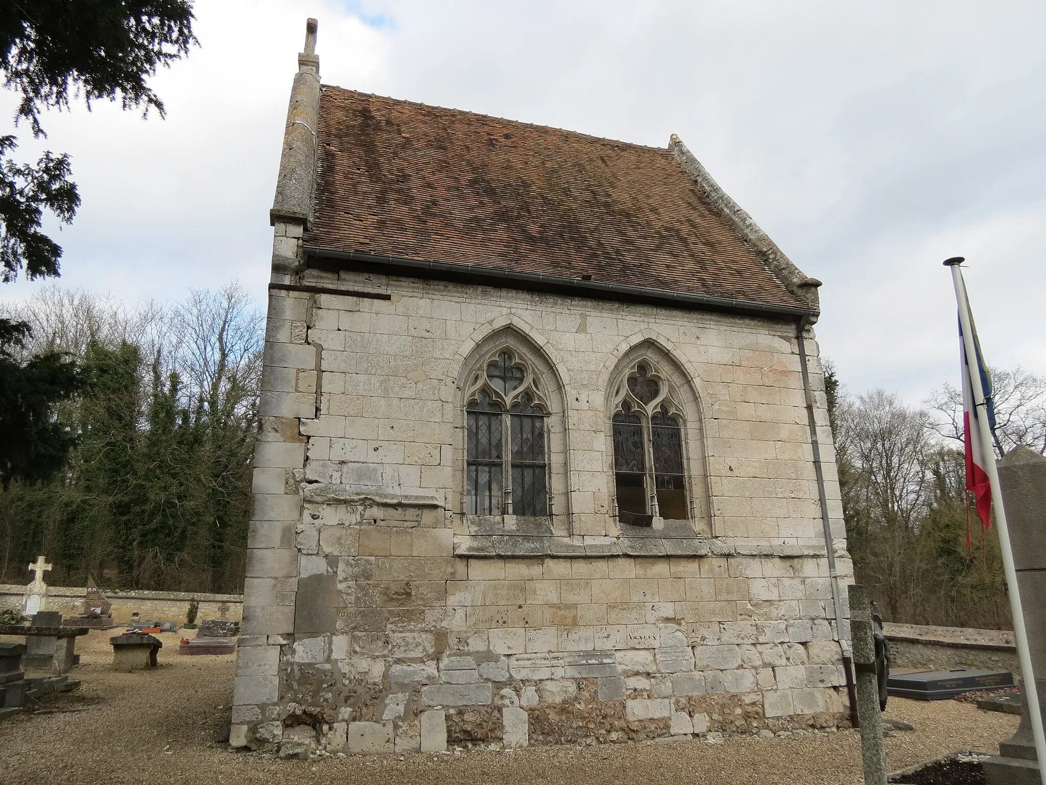Photo showing: Chapelle du cimetière, chœur de l'ancienne église Saint-Jean.