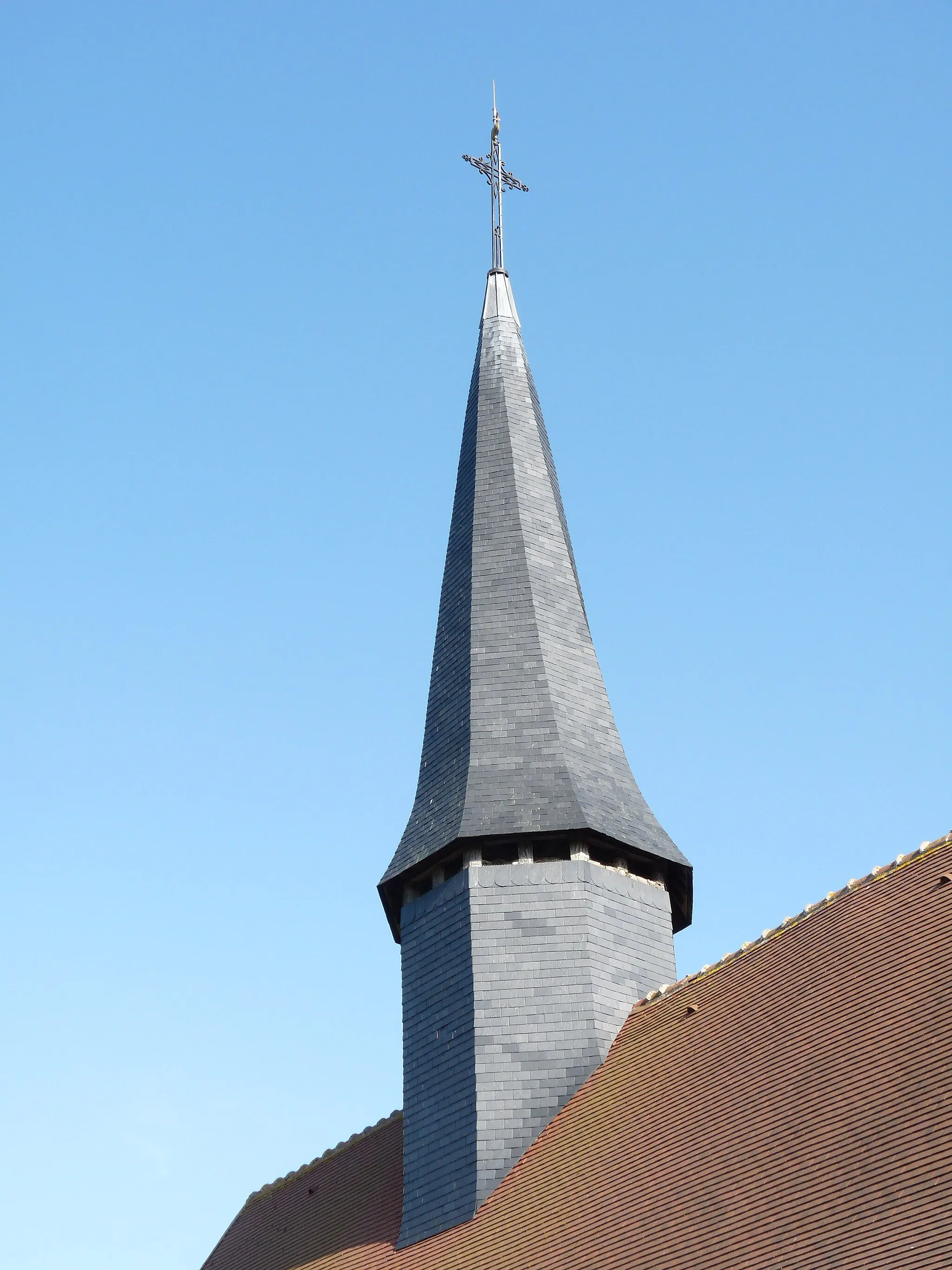 Photo showing: le clocher tors de l'église d'Hectomare (Eure)