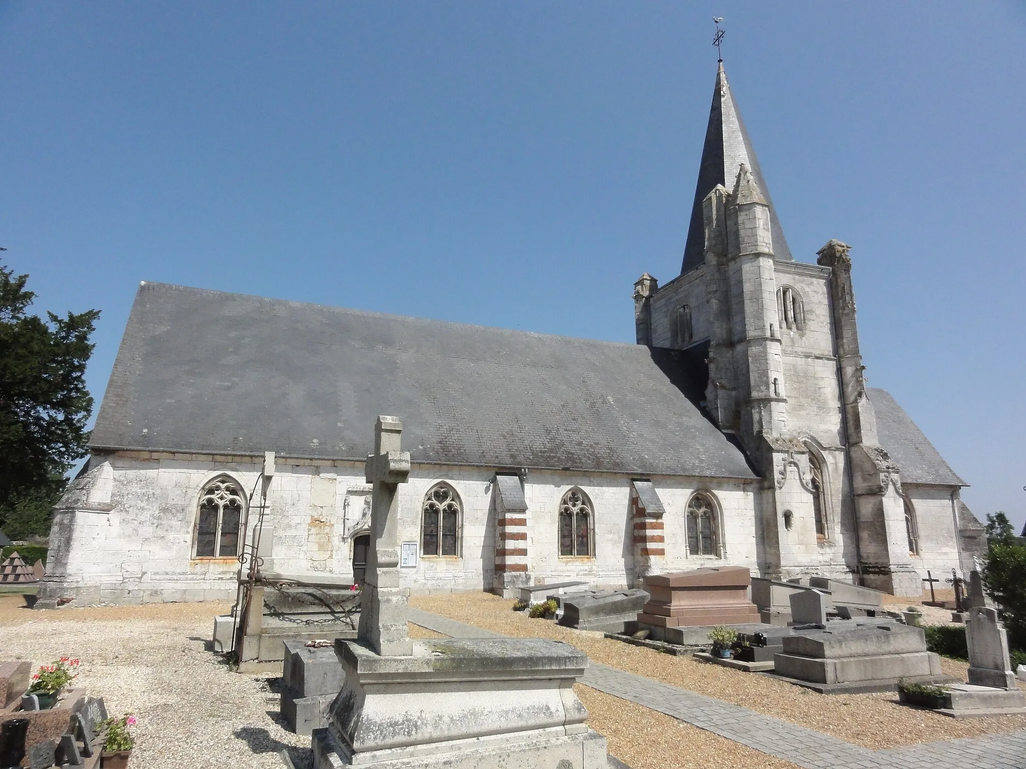 Photo showing: Saint-Jean-de- la-Neuville (Seine-Mar.) église extérieur