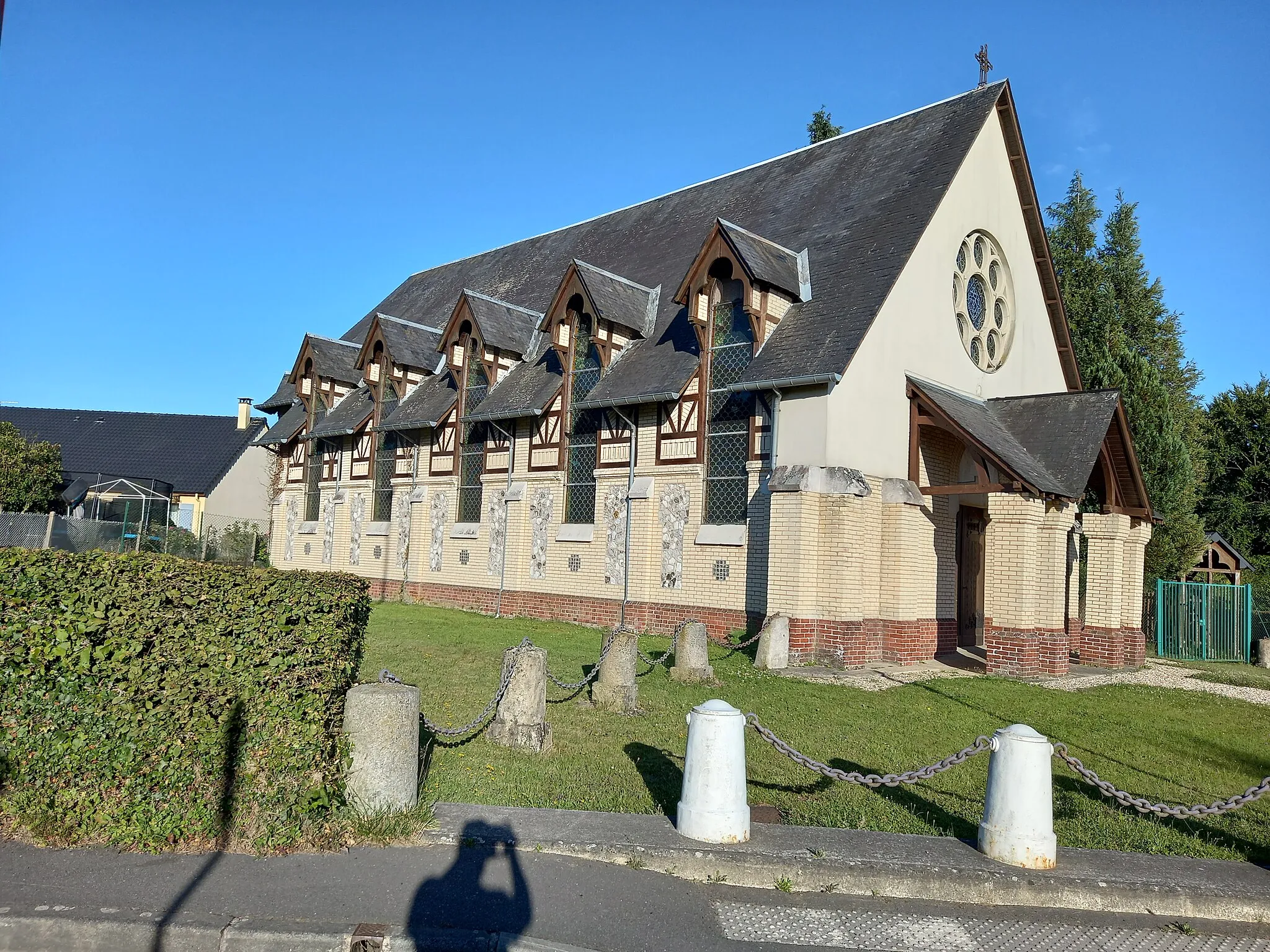 Photo showing: église Sainte-Jeanne-d'Arc d'Eslettes (église à Eslettes (Seine-Maritime))