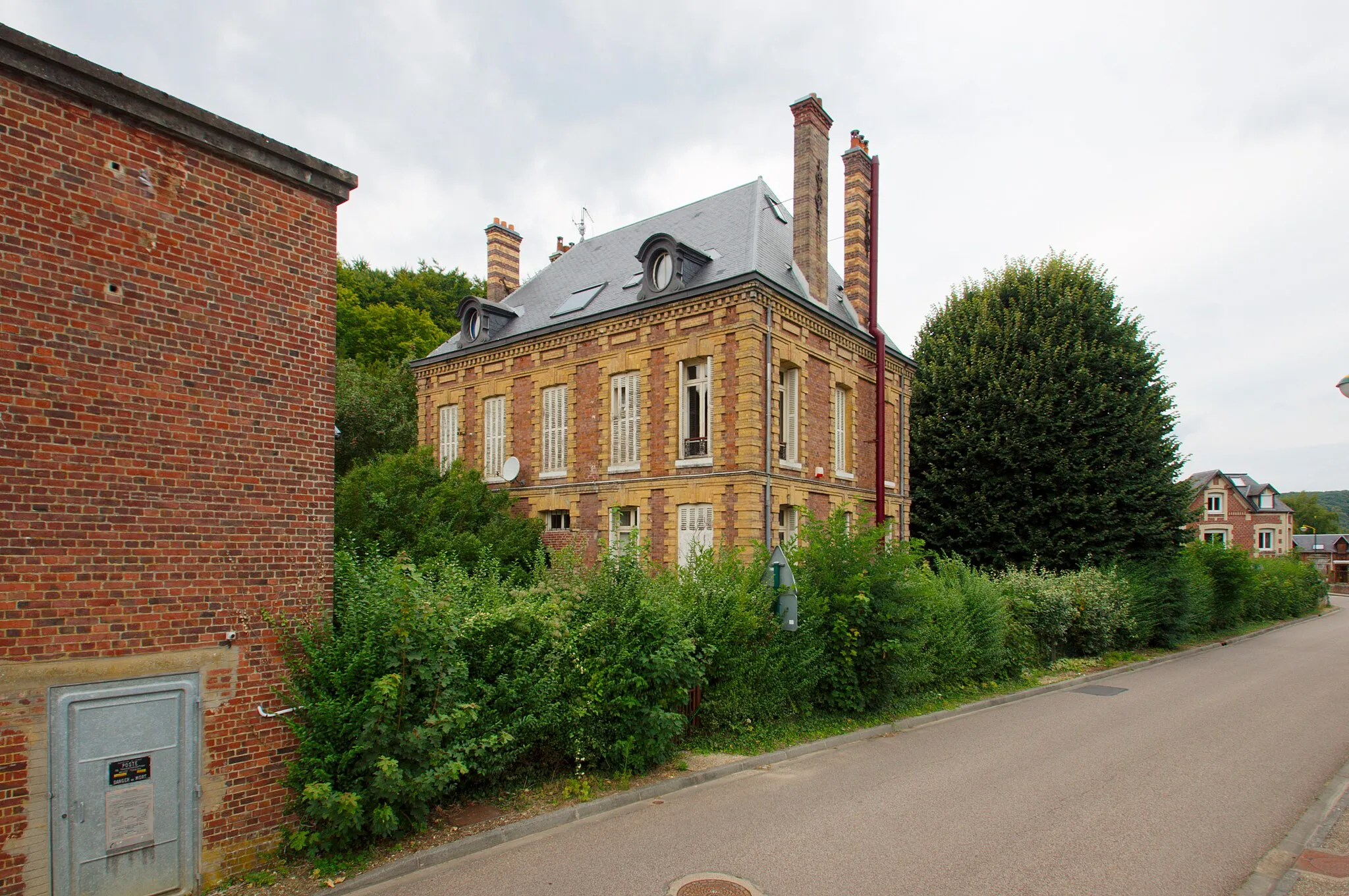 Photo showing: Maison de l’ancienne usine Thirion-Lacassaigne rue de l’Église à Saint-Aubin-Épinay